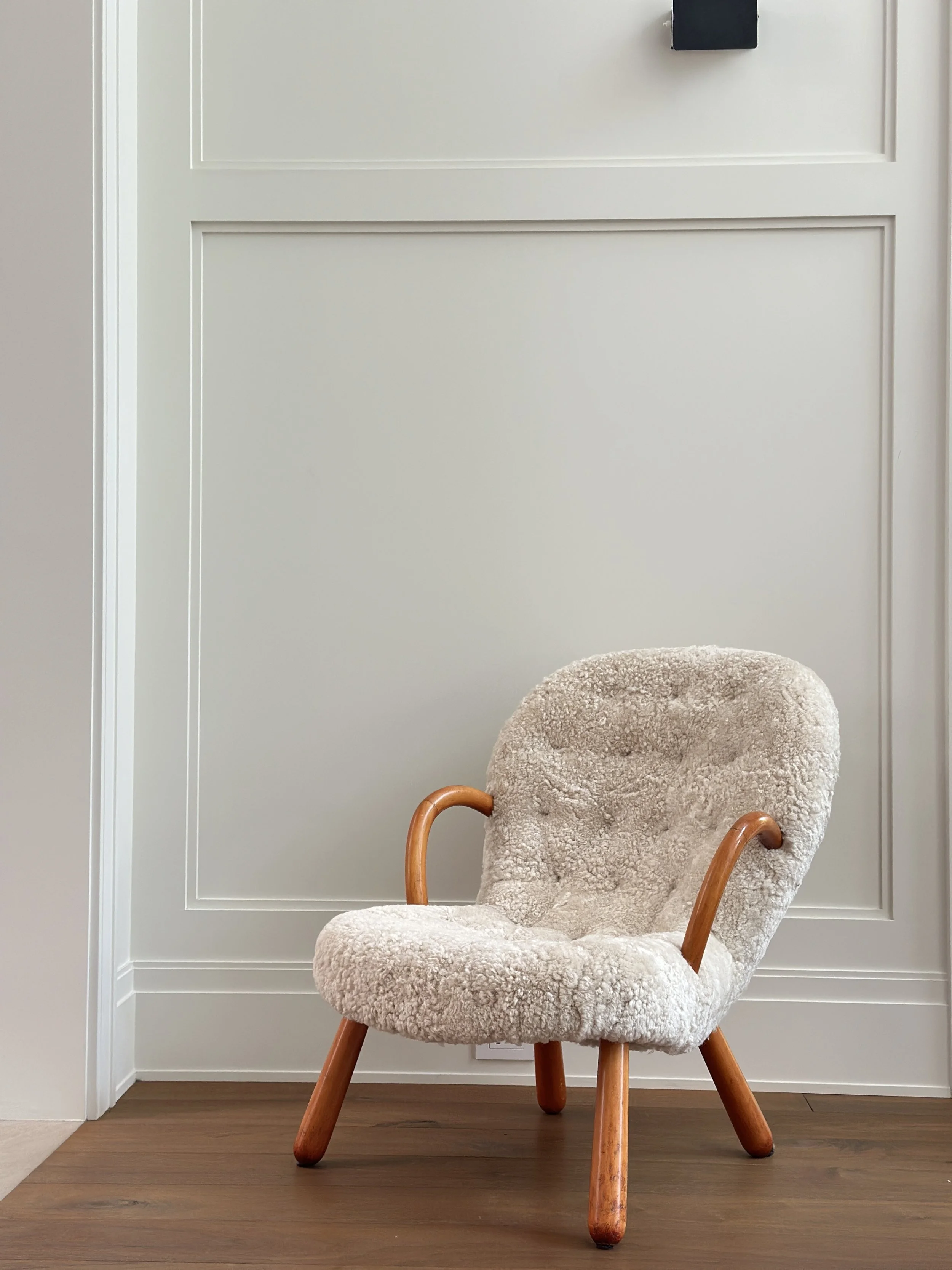 Vintage Norwegian Clam Chair designed by Arnold Madsen for Vik and Blindheim