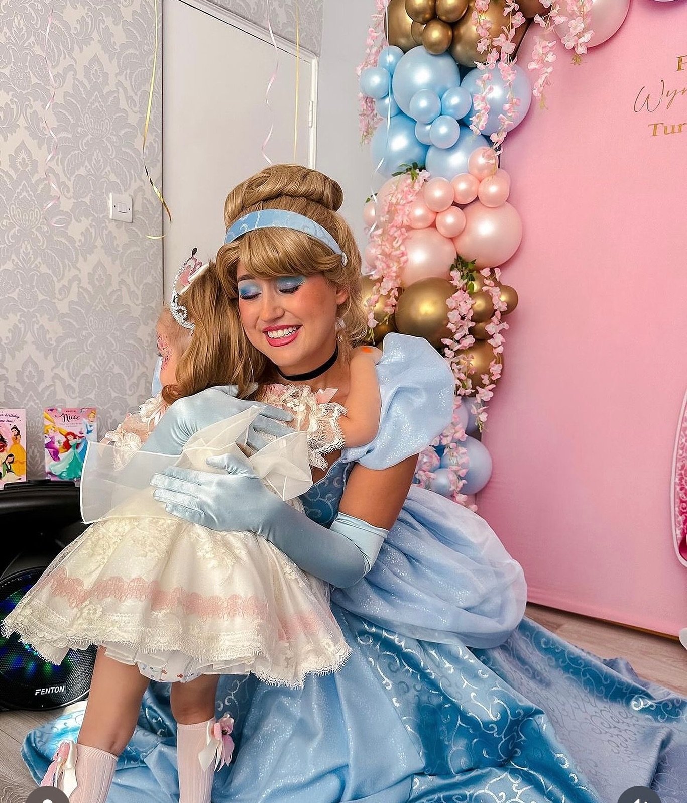 It&rsquo;s hug a friend Friday here at MPP! 🤗
Invite one of our princesses to your party or event, whatever the celebration! click the link in our bio to access our website, events or booking form and any questions you can always pop us a message💖
