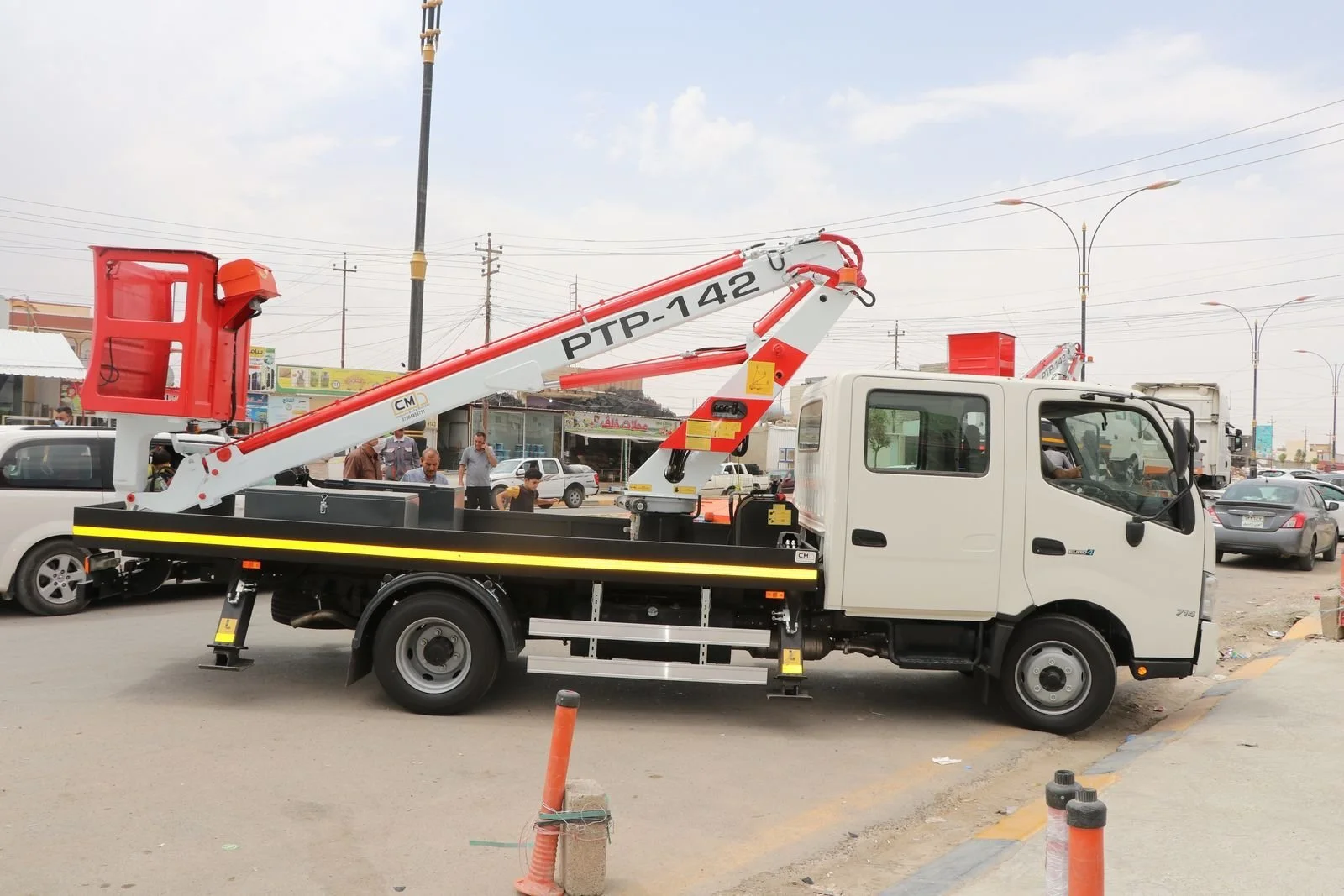 Nadia's Initiative and USAID Support North Sinjar Electricity Directorate