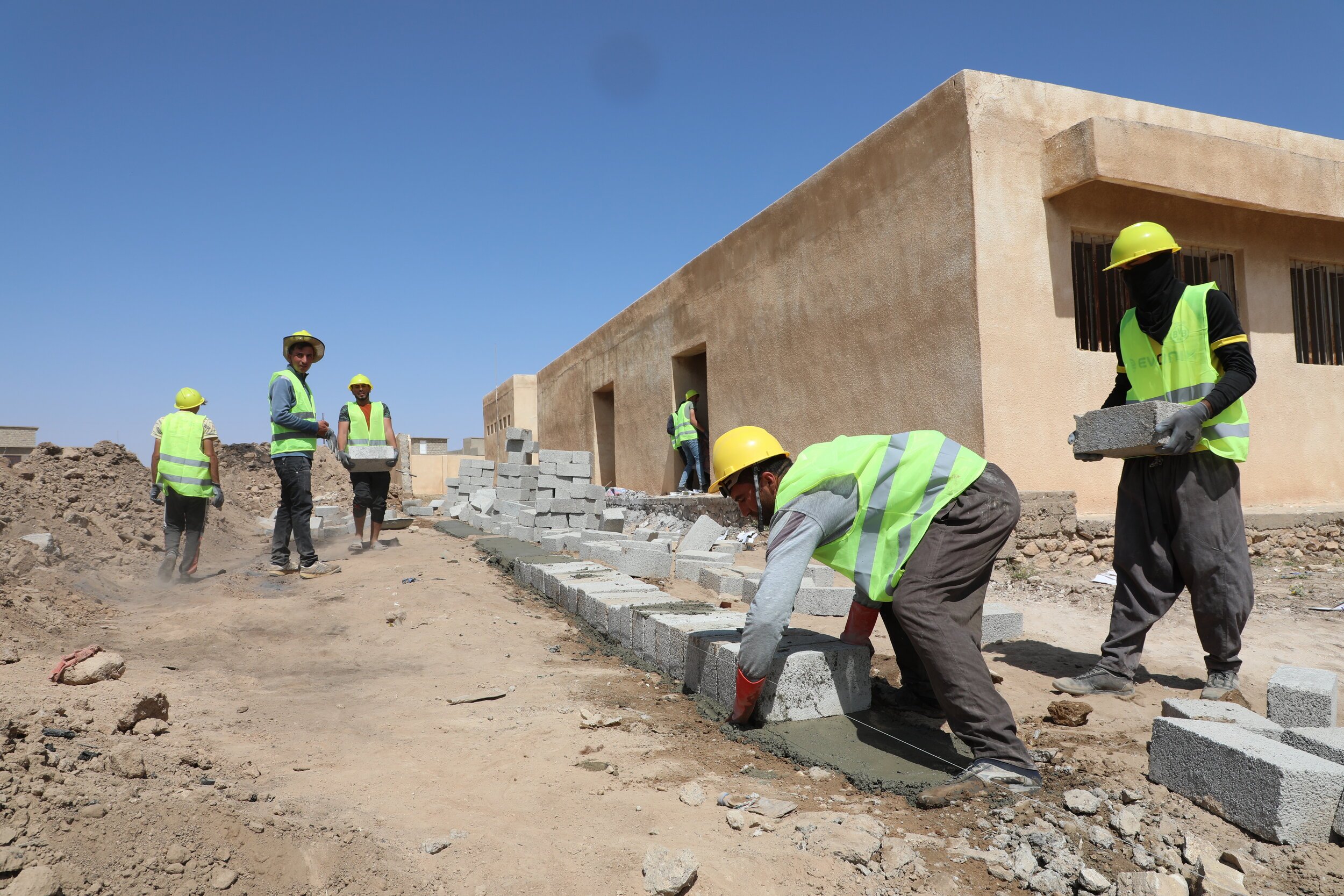 Nadia's Initiative is Rehabilitating Kharaniya Primary School in South Sinjar