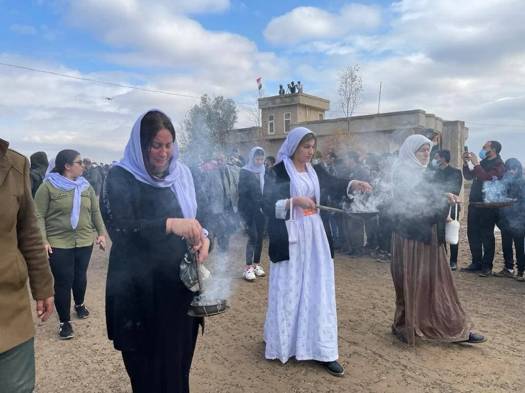 Yazidis Bury 104 Victims of Kocho Massacre