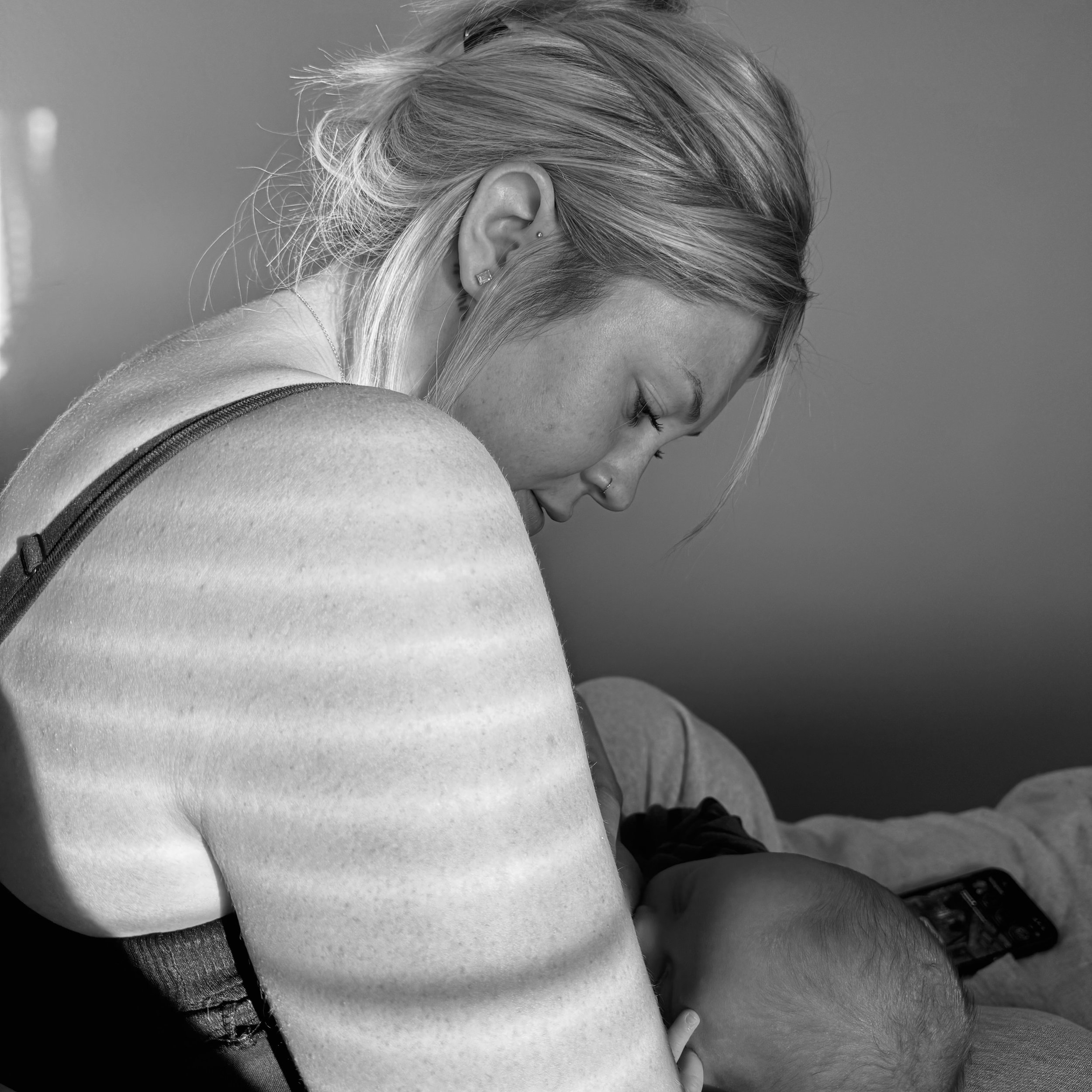 Breastfeeding at One Month: The Unexpected Reality No One Talks About