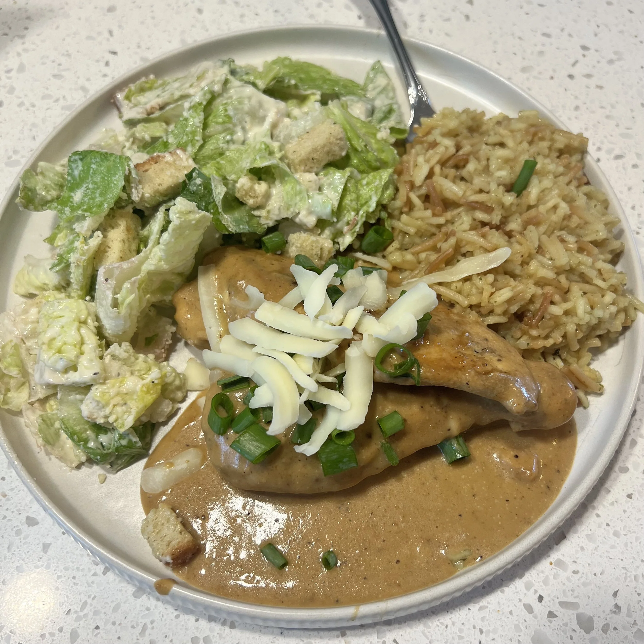 Creamy Smothered Chicken Dinner (Family-Friendly Recipe)