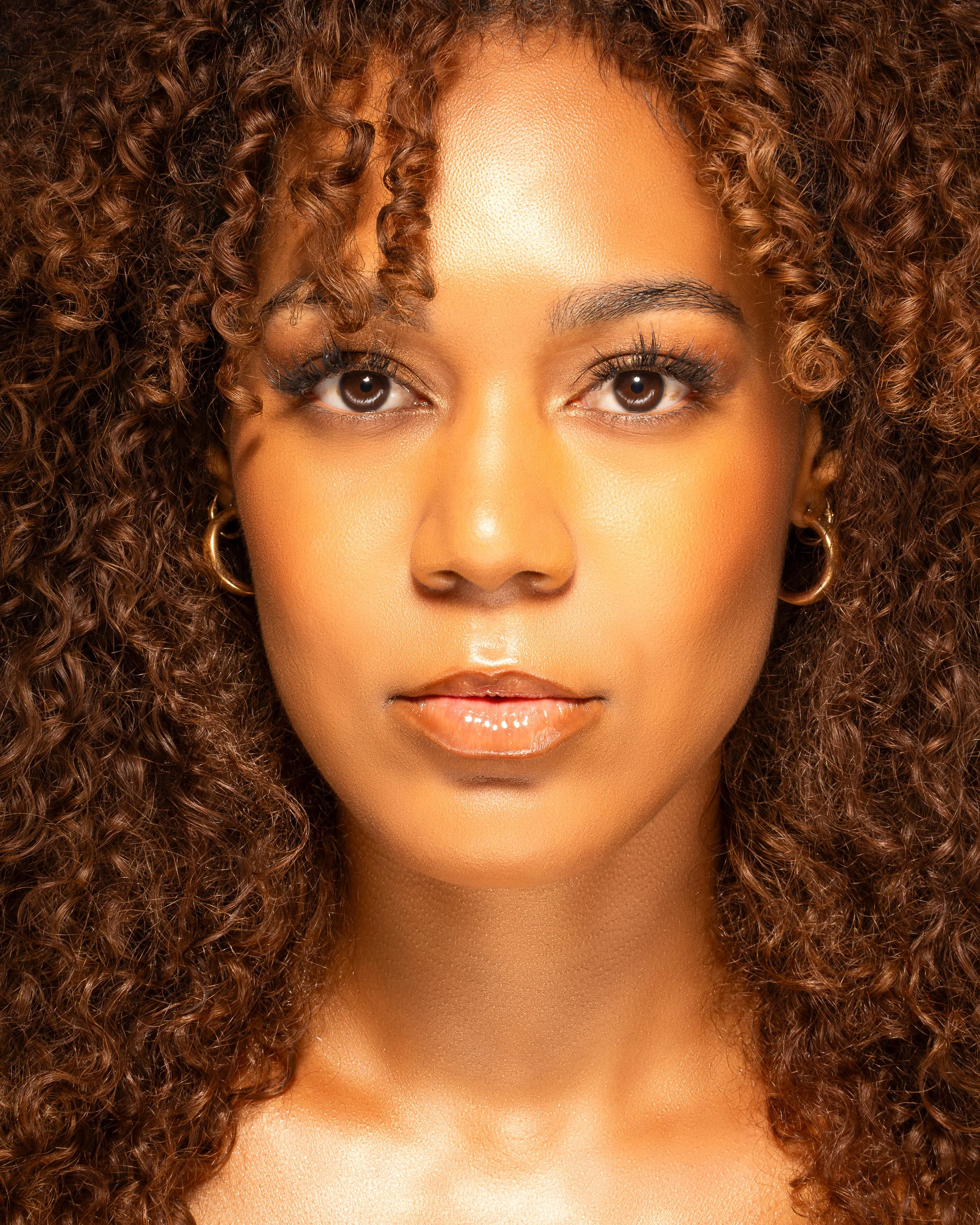 Marrone_Michaella_Final_Beauty_Full-4 copy.jpg