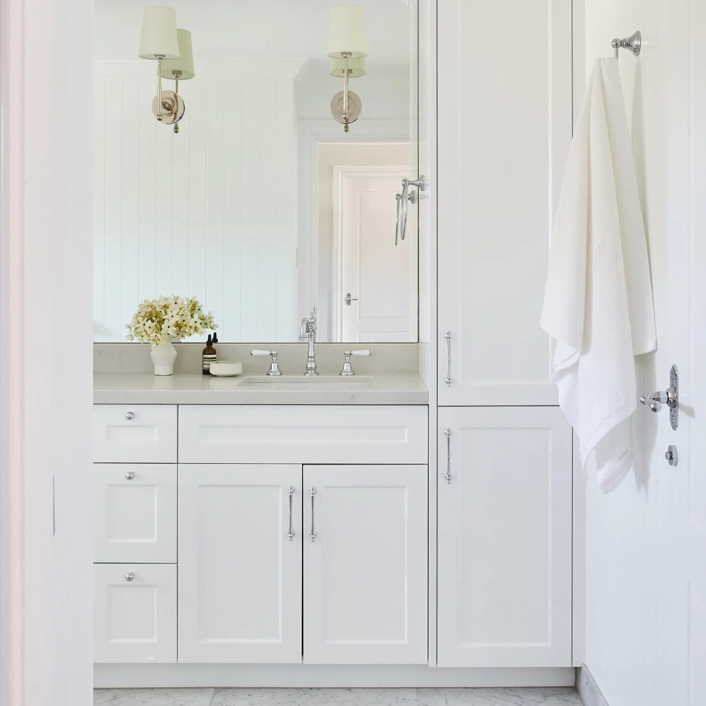 NORTH MANLY RESIDENCE // 
the bathroom 🤍🤍🤍

project // North Manly Residence 

design scope // interior + exterior finishes selections, spatial planning, documentation package, joinery design + detailing, coordinate + management.

project team //
