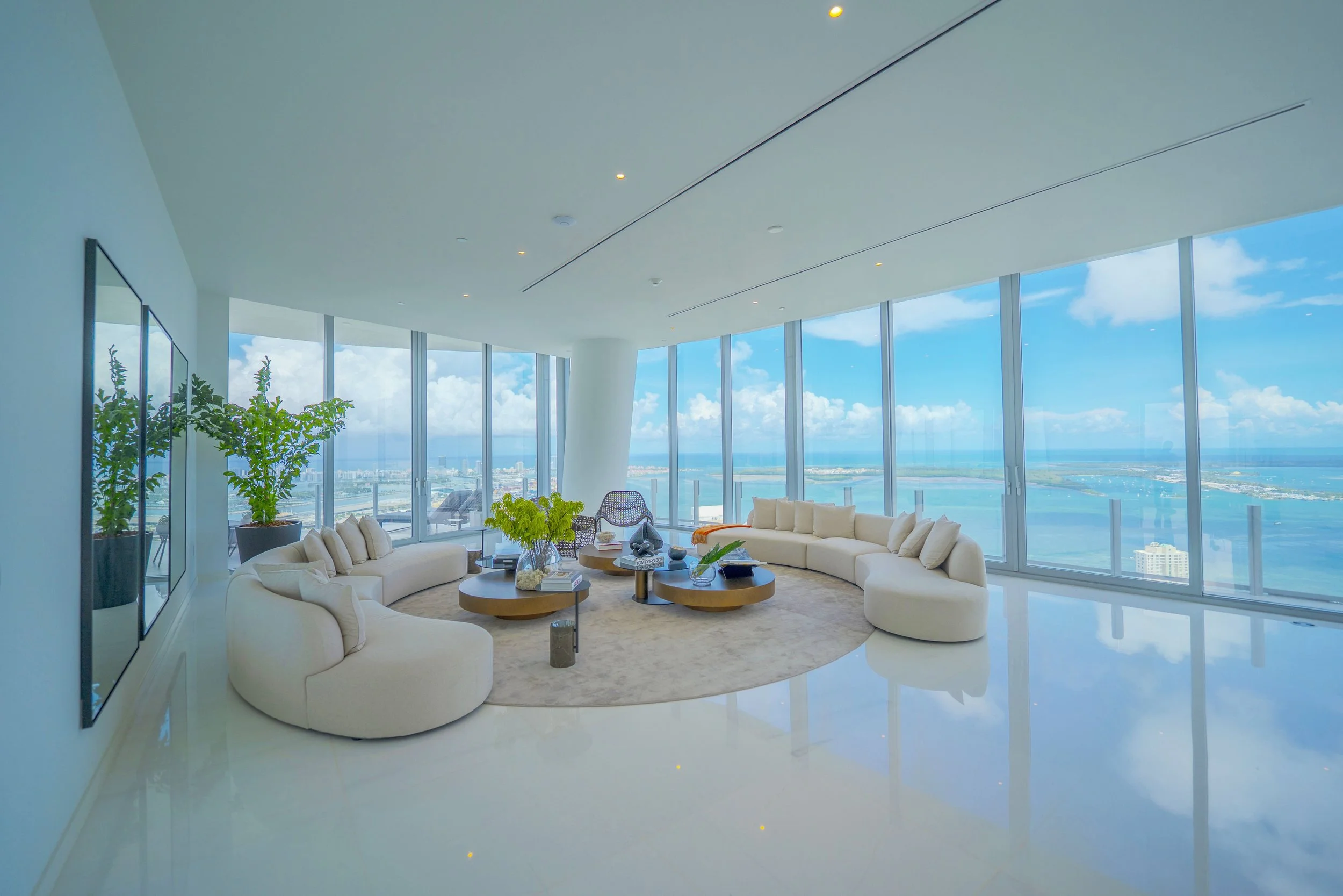 Gaby Bianco Studio Aston Martin Residences