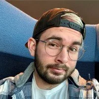 Noah Newbauer Headshot.jpeg