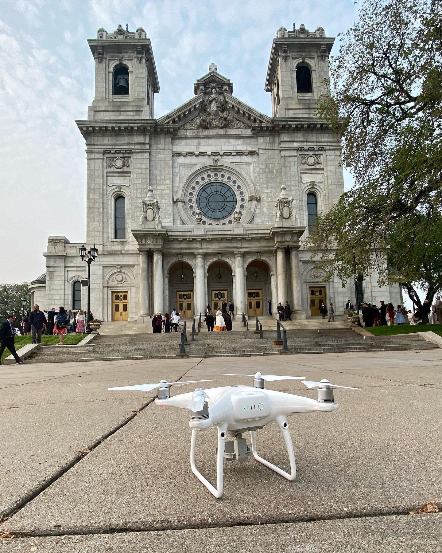 Today&rsquo;s office is covering a graduation ceremony by air at the Basilica of St.Mary. #videoproduction #dronevideo #dronevideography #dronevideographer #burnsville #burnsvillemn