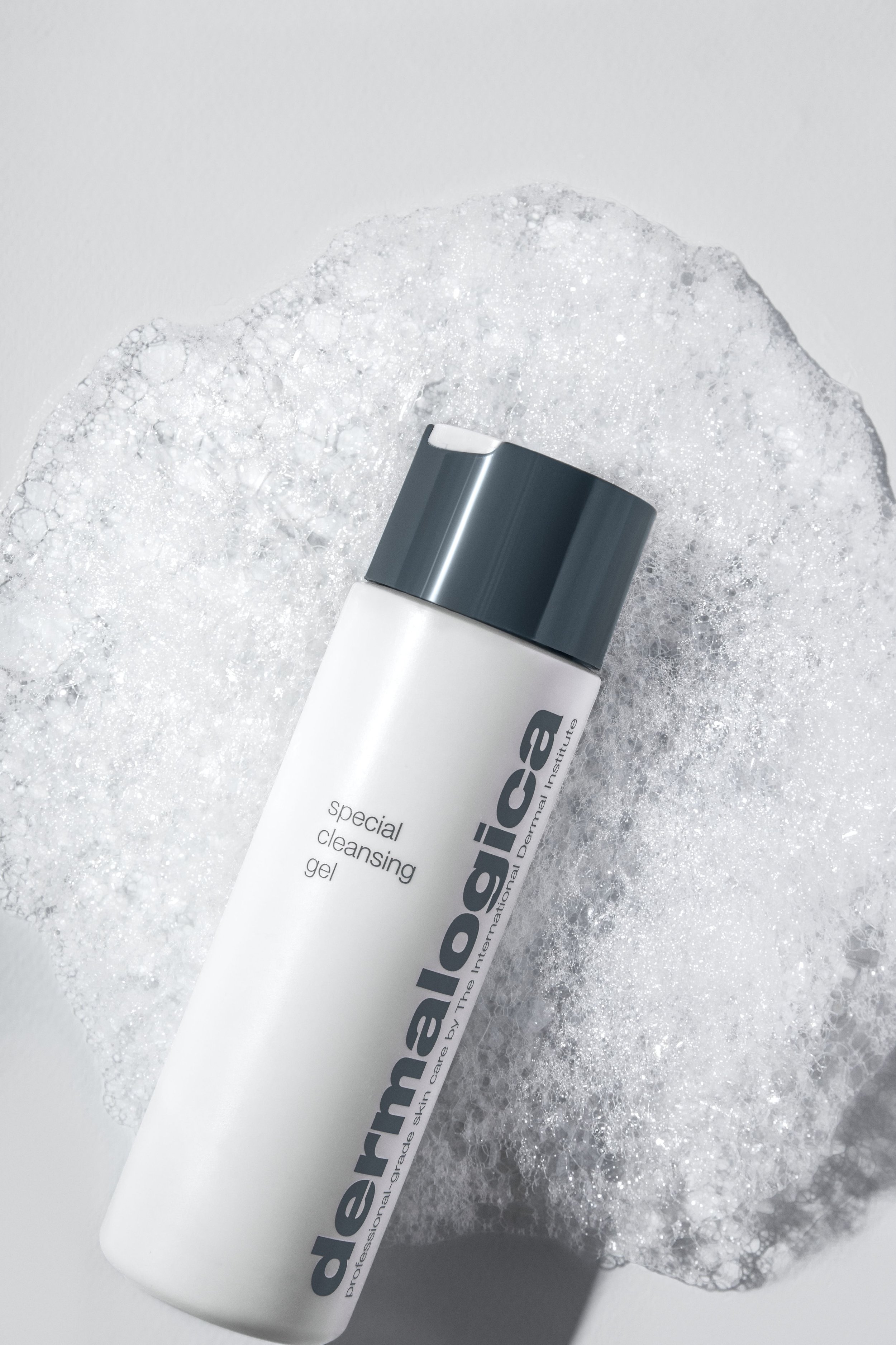 GP 2021 Double Cleanse - Product with foam - Special Cleansing Gel (1).jpg