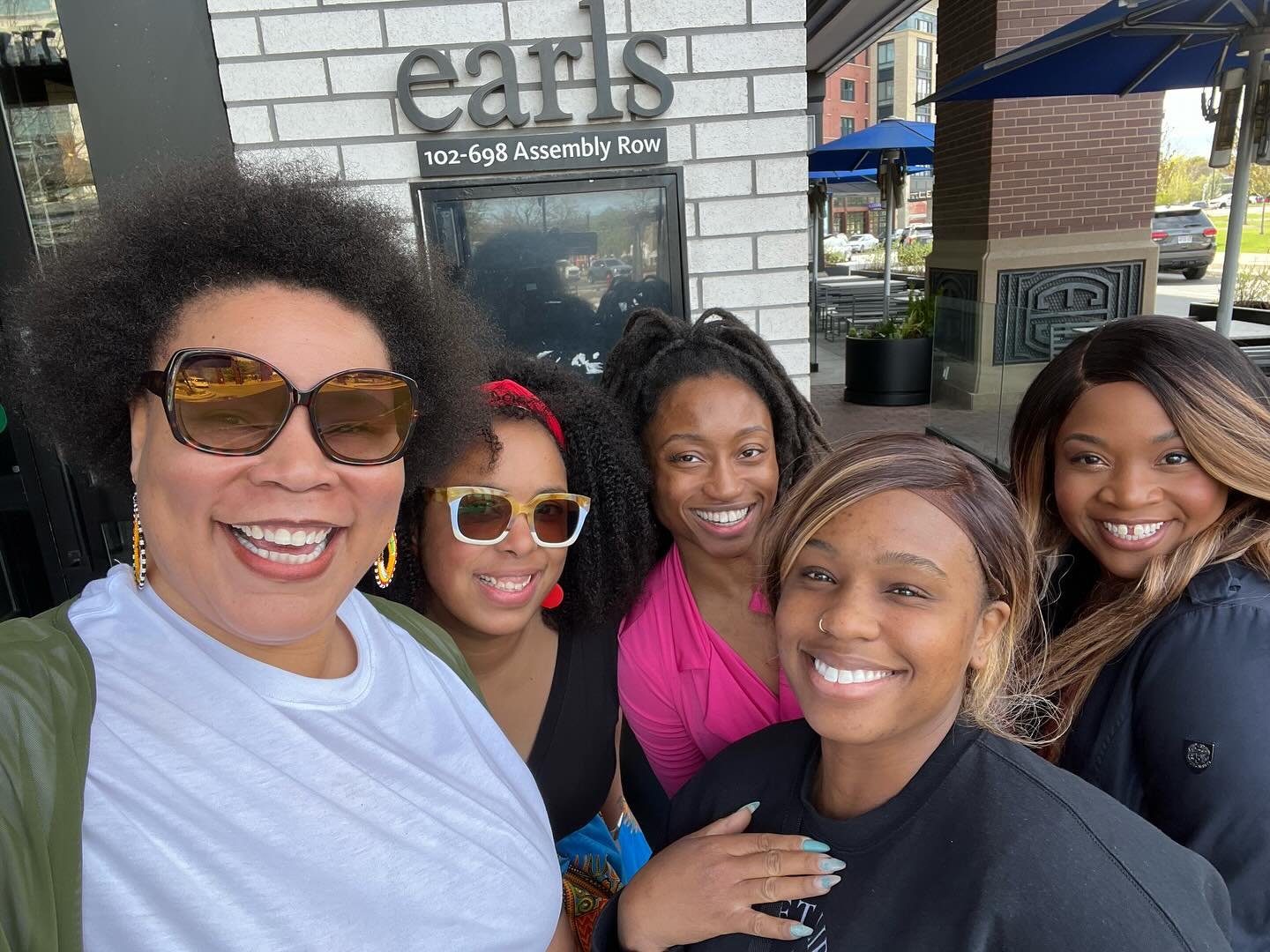The Boston chapter had a great brunch today. We talked goals, overcoming struggles, business, career development, and more. The vibes were immaculate, as always. #forblackgirlsinc #bostonchapter #meetup #sisterhood #blackgirlmagic