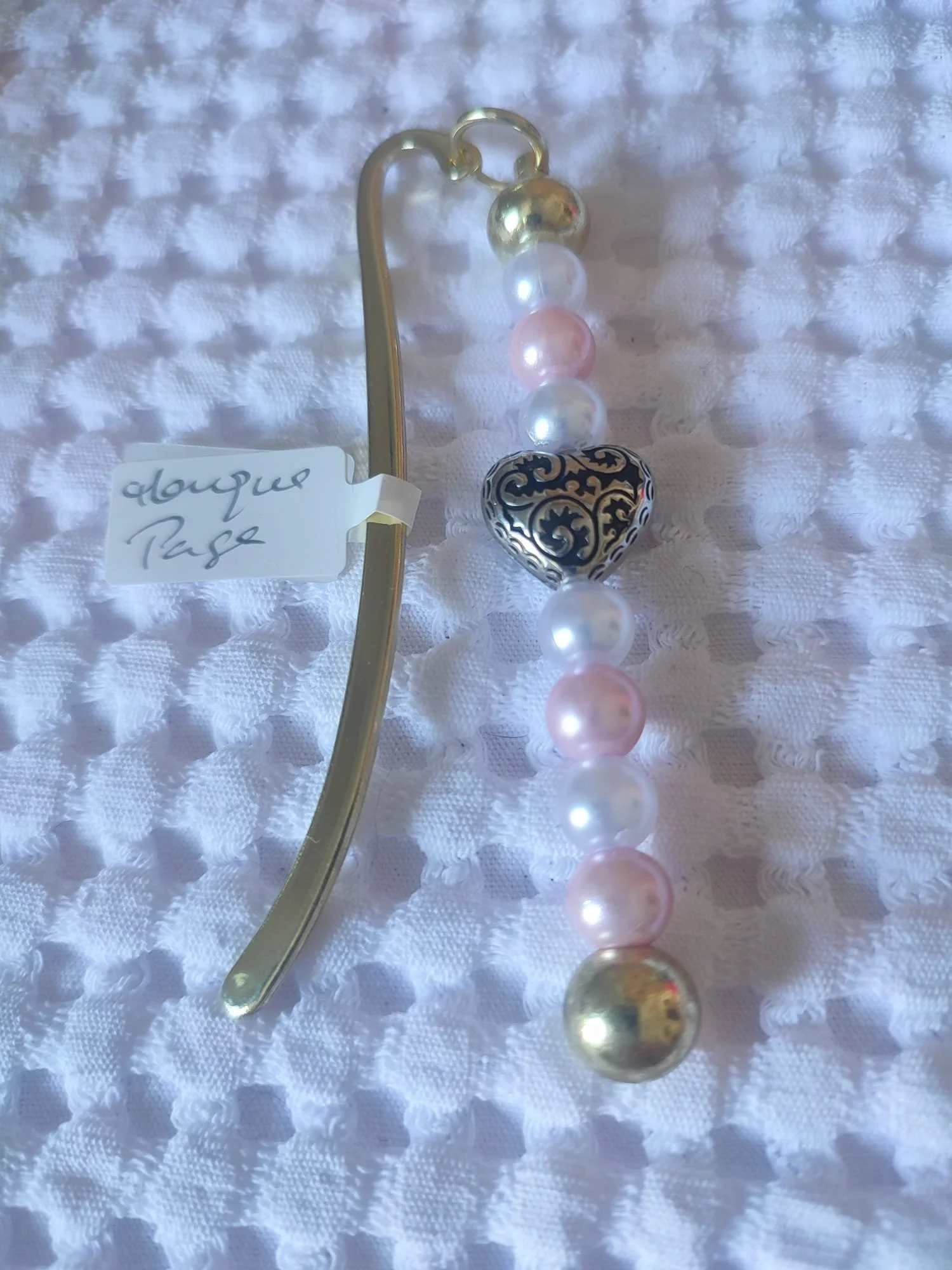 coeur perle rose et blanche 1.jpeg