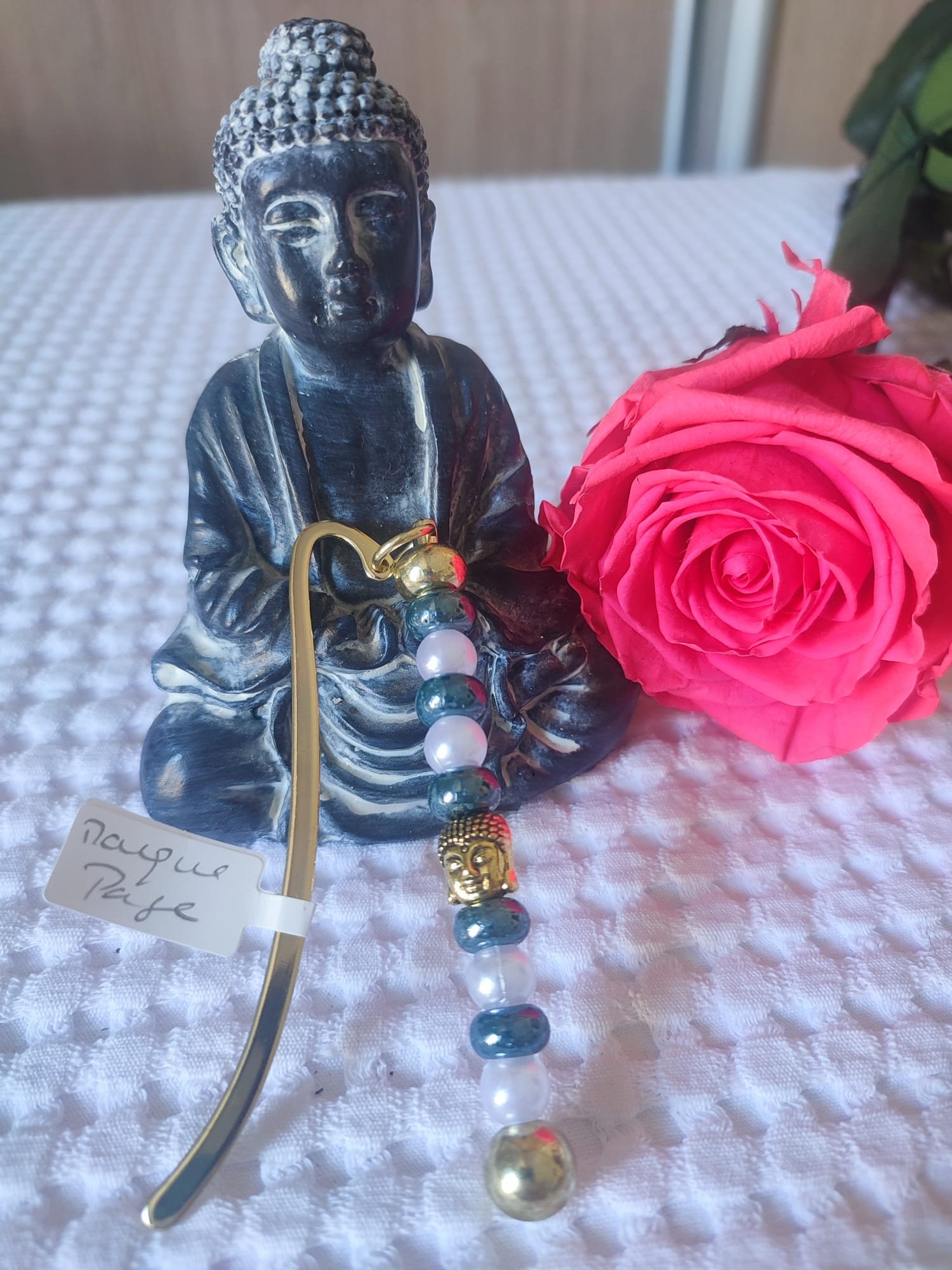 bouddha perle bleu et blanche1.jpeg