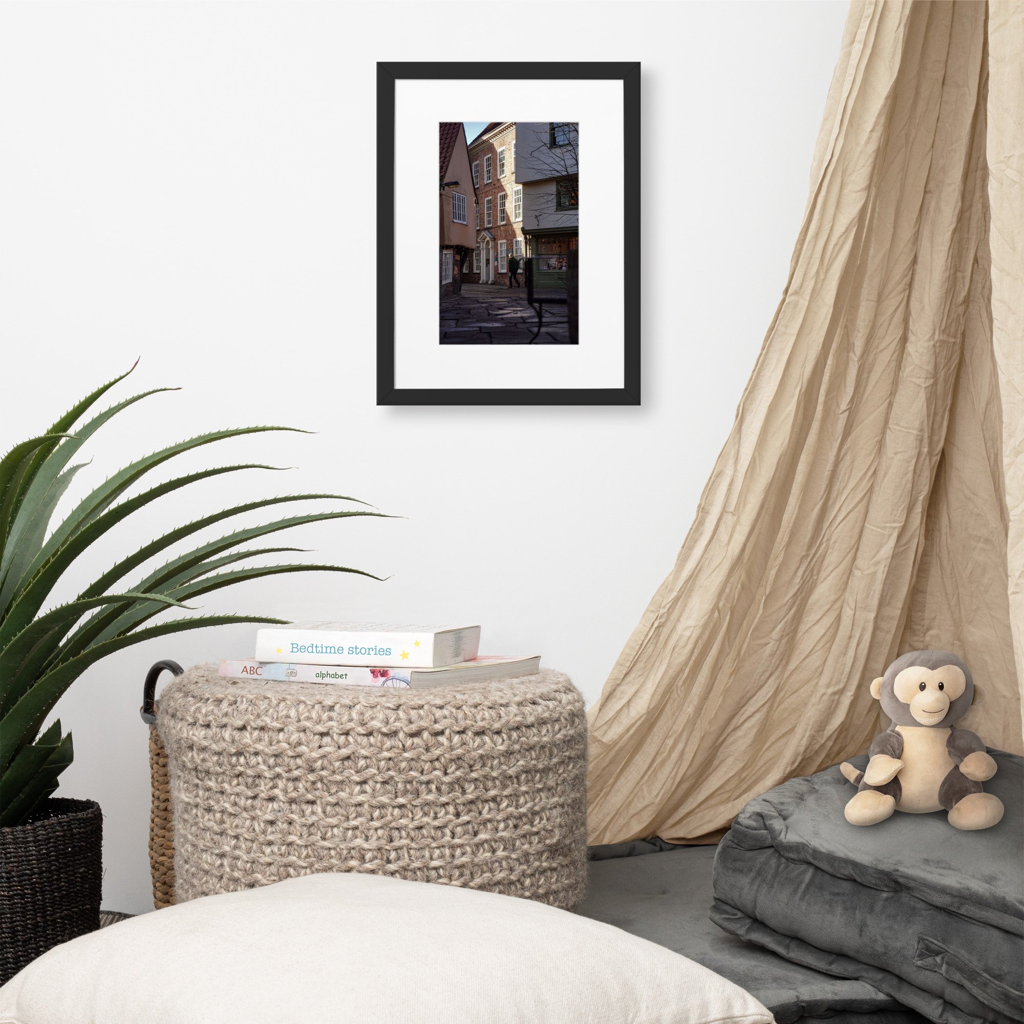 York Old England | The Fusion Black Frame | 30 × 40 cm (11.7" x 15.8")