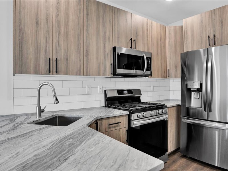 08-1748 N Marshall St- Apt A (11).jpg
