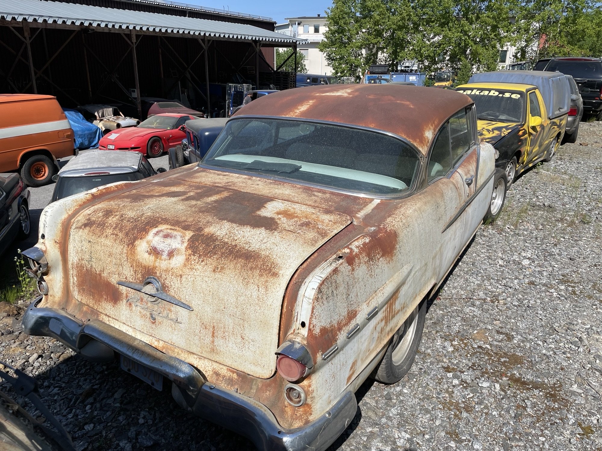 Pontiac Chieftain -56 2DR HT
