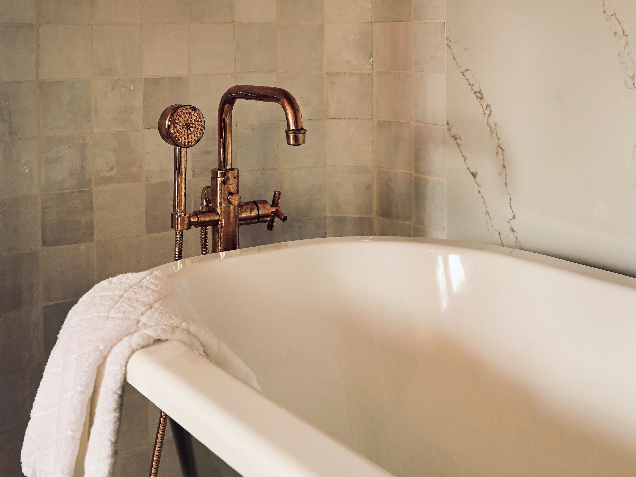 Rediscovering Me: The Importance of 'Me Time' in Relationships