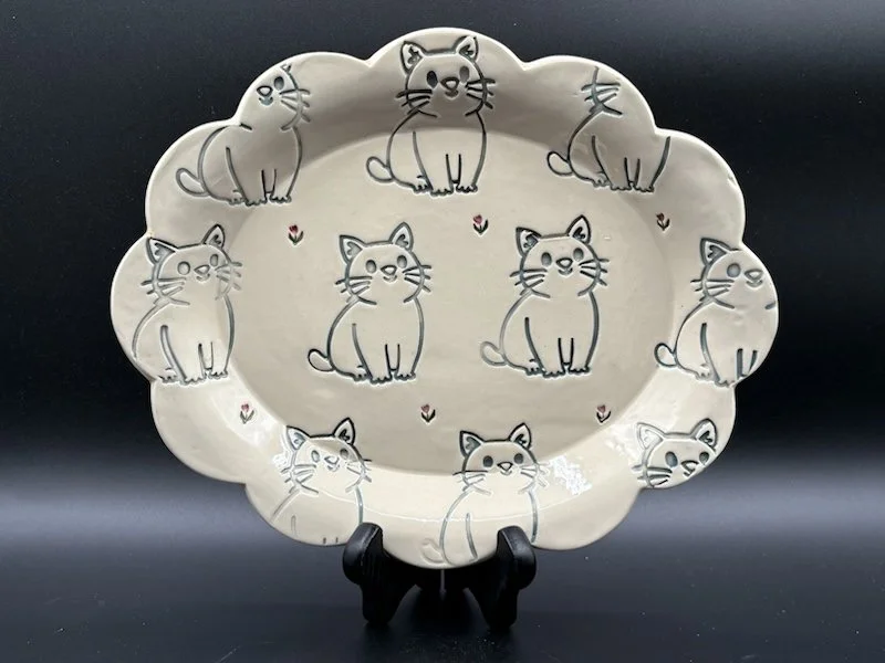 Pensive kitty oval serving platter