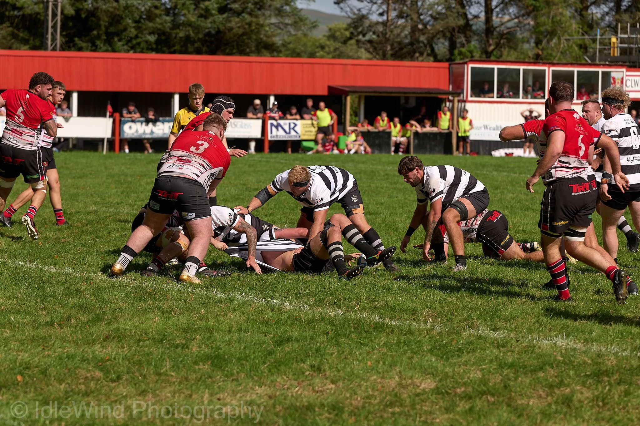 Llangennech RFC v Cross Keys RFC 049.jpg