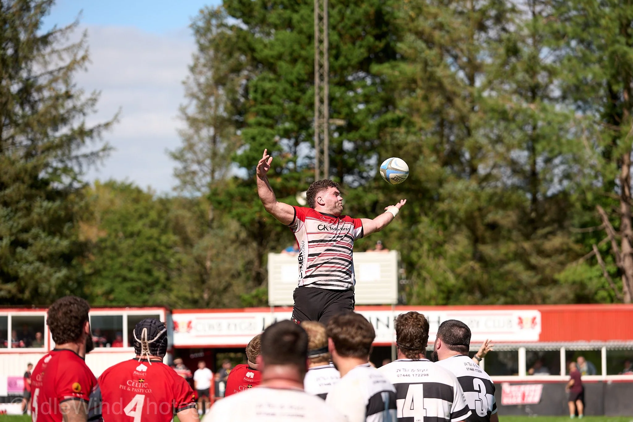 Llangennech RFC v Cross Keys RFC 103.jpg