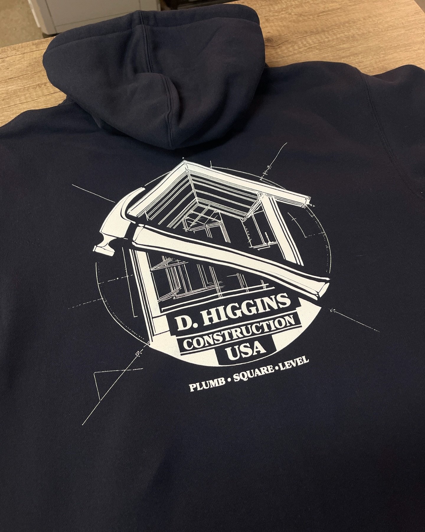 Our prints are Plumb Square &amp; Level. New workwear for @d.higginsconstruction for the colder months ahead. #screenprinting #properprints #properthread