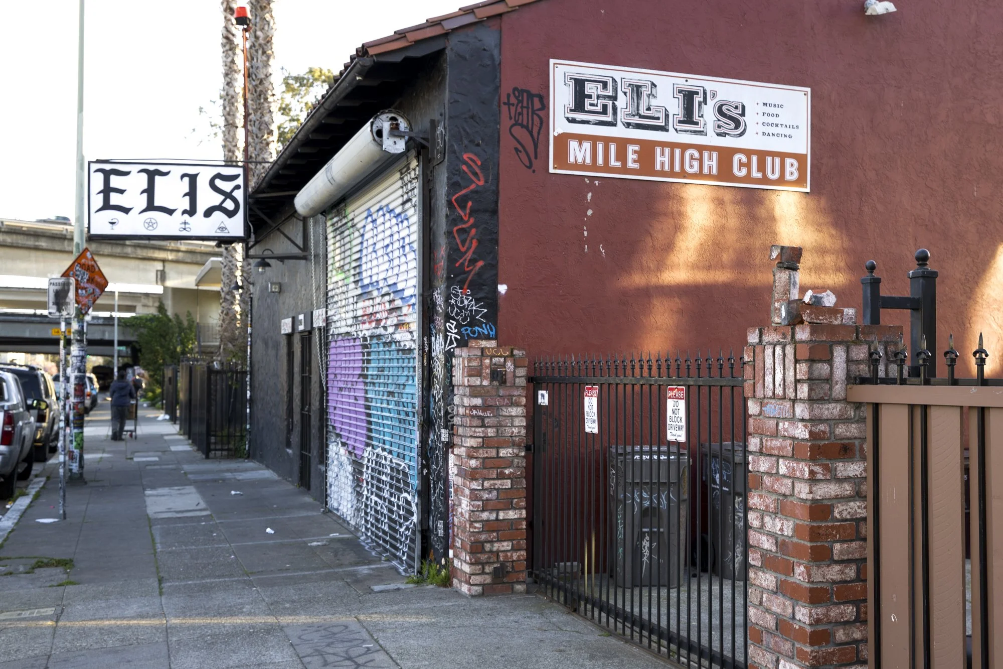ELI'S MILE HIGH CLUB