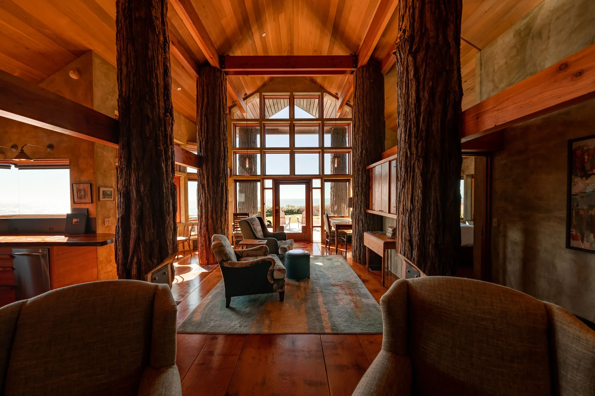 the-inn-at-newport-beach-grove-suite.webp