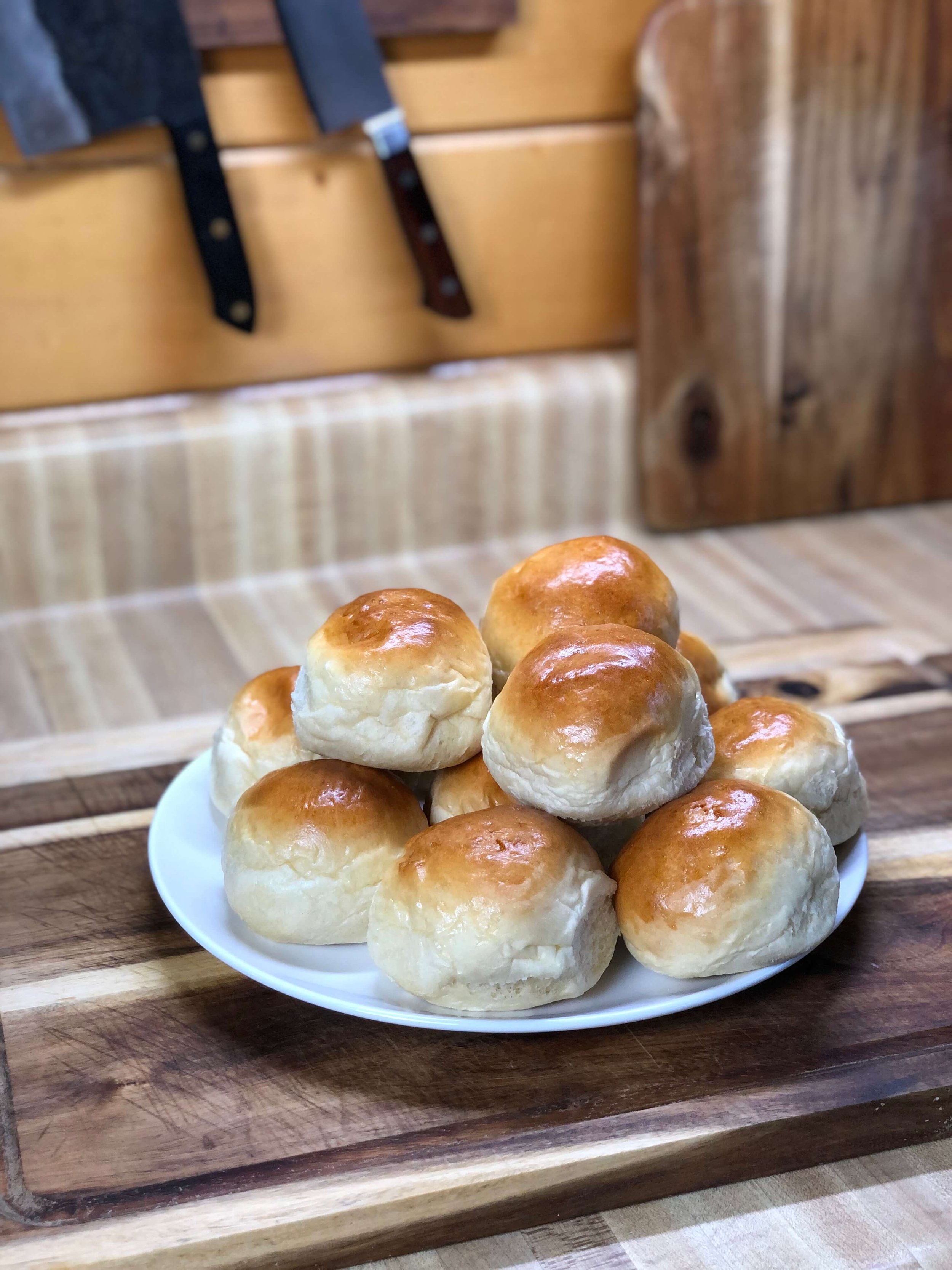 Buttery Dinner Rolls (12)