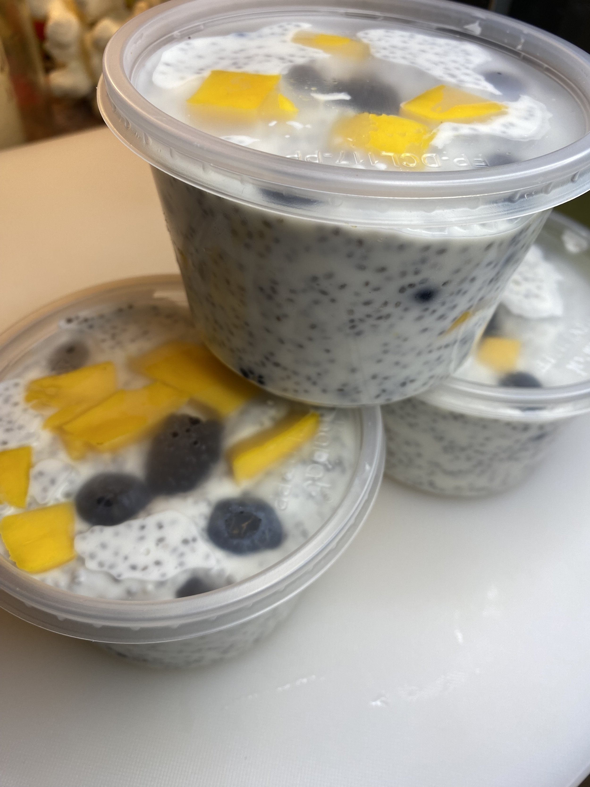 Chia Seed Pudding with Organic Chia seeds, mango and blackberries