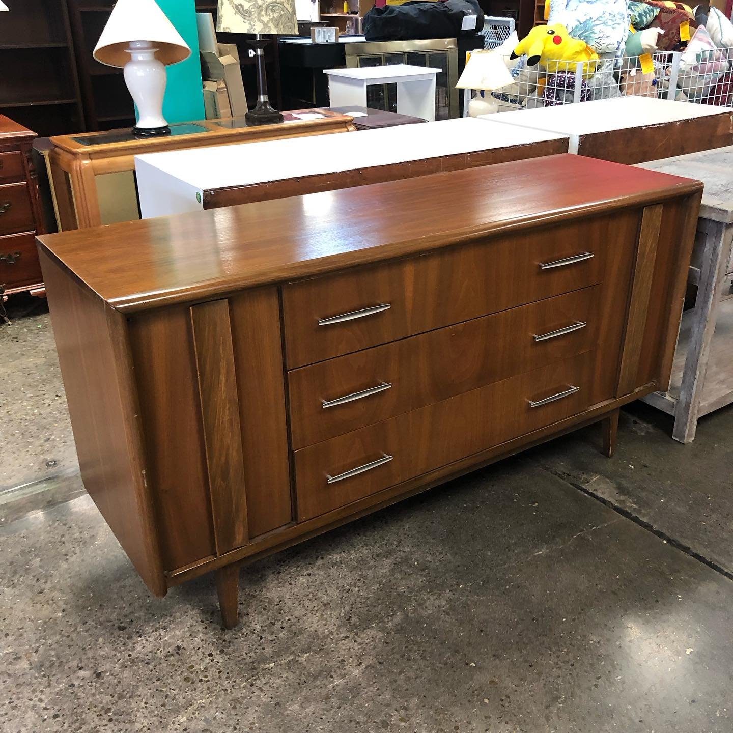 We can deliver your furniture purchase for $55. Come see us! We&rsquo;re open 10am-6pm at 1407 Sherwood Ave. RVA 23220 (804) 353-8890. DiversityThrift.org
#furniture #thriftfurniture #usedfurniture