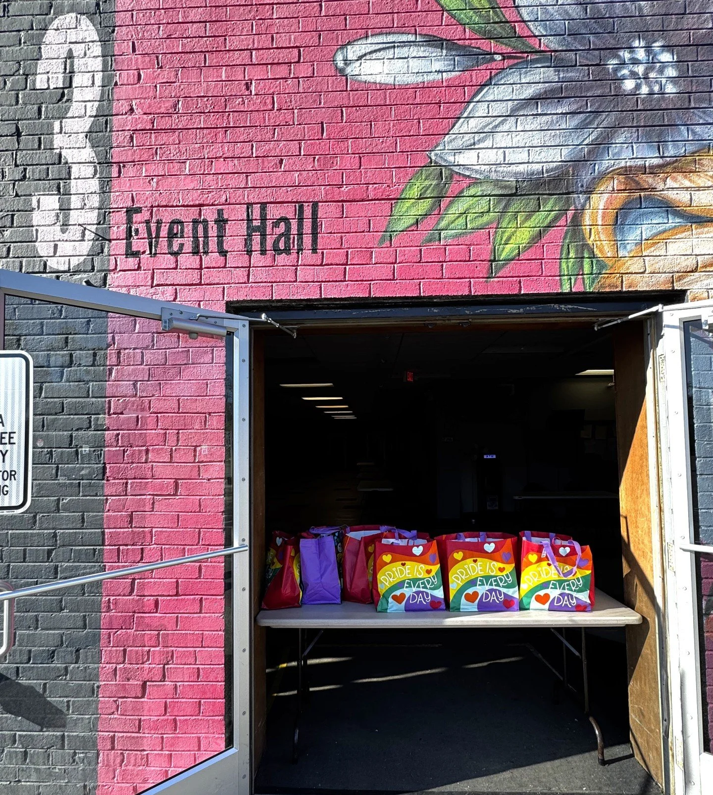 Thank you to @sidebysidevirginia for these fully stocked grocery bags donated by Kroger. They are filled with hygiene care products, winter essentials, snacks and supplies. 

We will be handing these out tomorrow starting at 11 am in the event hall a