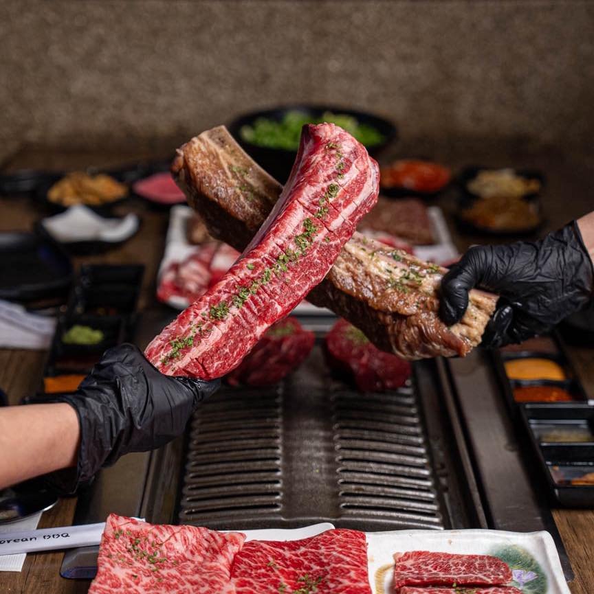 Gather your loved ones and savor the legendary Woodae Galbi at Seoul Soul - a feast for the soul! ✨🥩🔥

📍1040 S Western Ave,
Los Angeles, CA 90006

#seoulsoul #seoulsoulkbbq #kbbq #koreanbbq #kbbqlover #ayce #allyoucaneat #ktownla #koreatownla #los