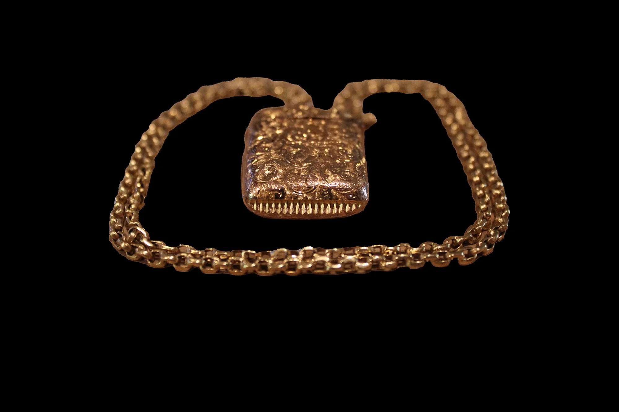 Side View Gold Vesta Case on Belcher Chain