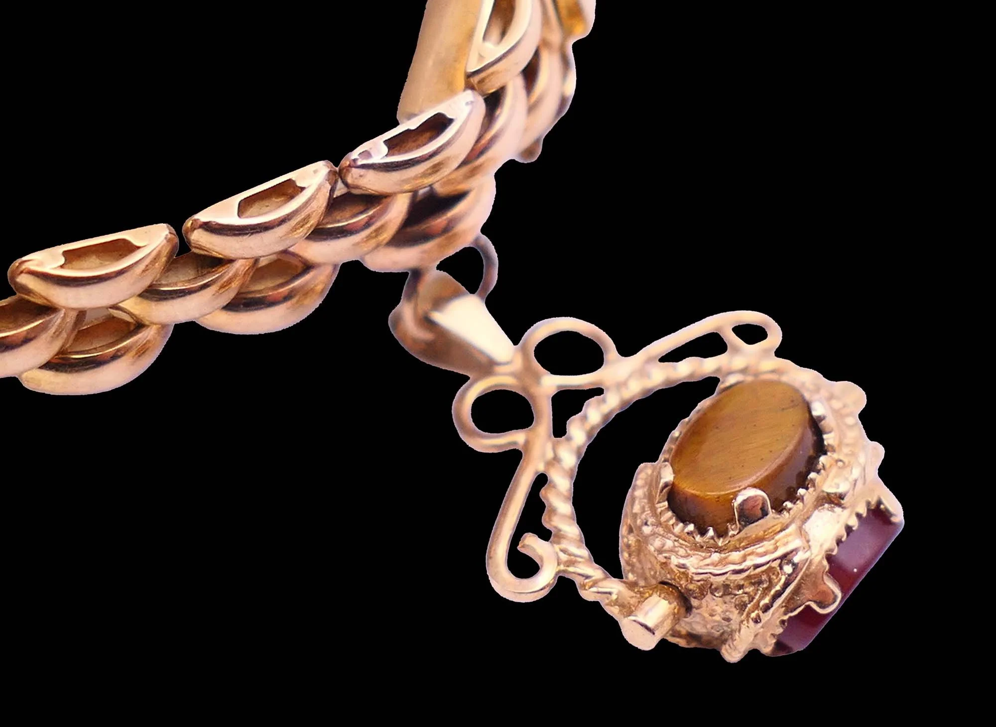 Victorian 9K Gold Curb Link Bracelet with Swivel Fob