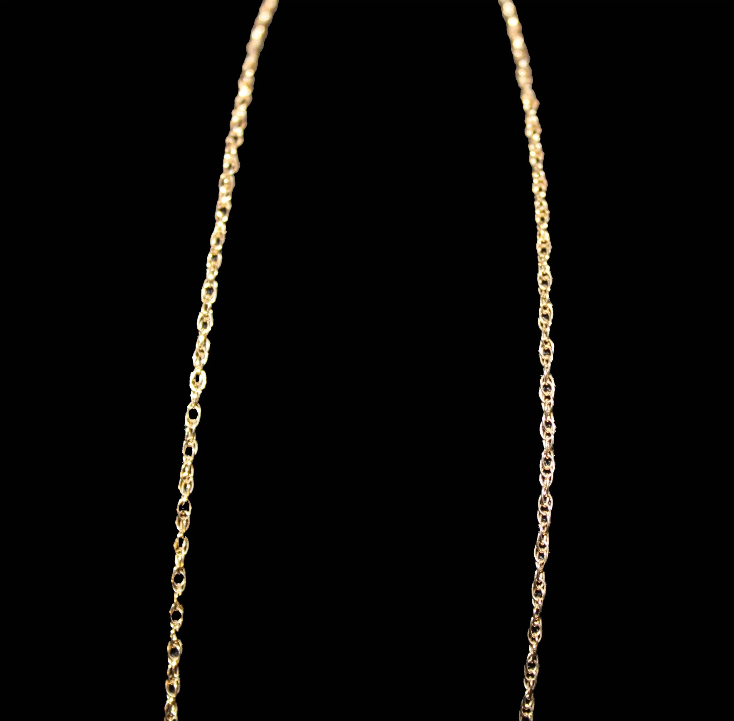 close-up links Antique Victorian 9K Rose Gold Twist Chain