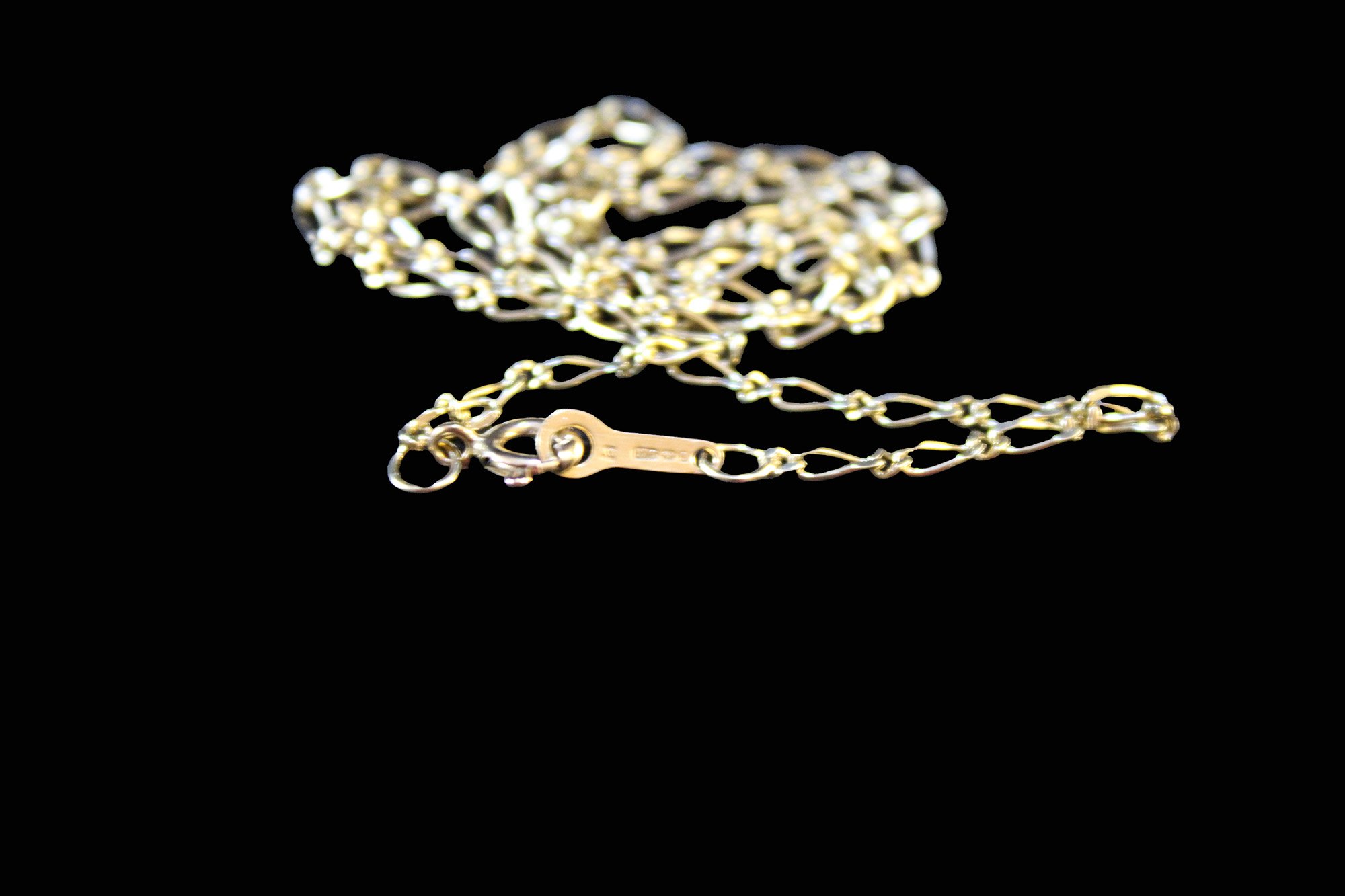 hallmark on elongated oval link chain