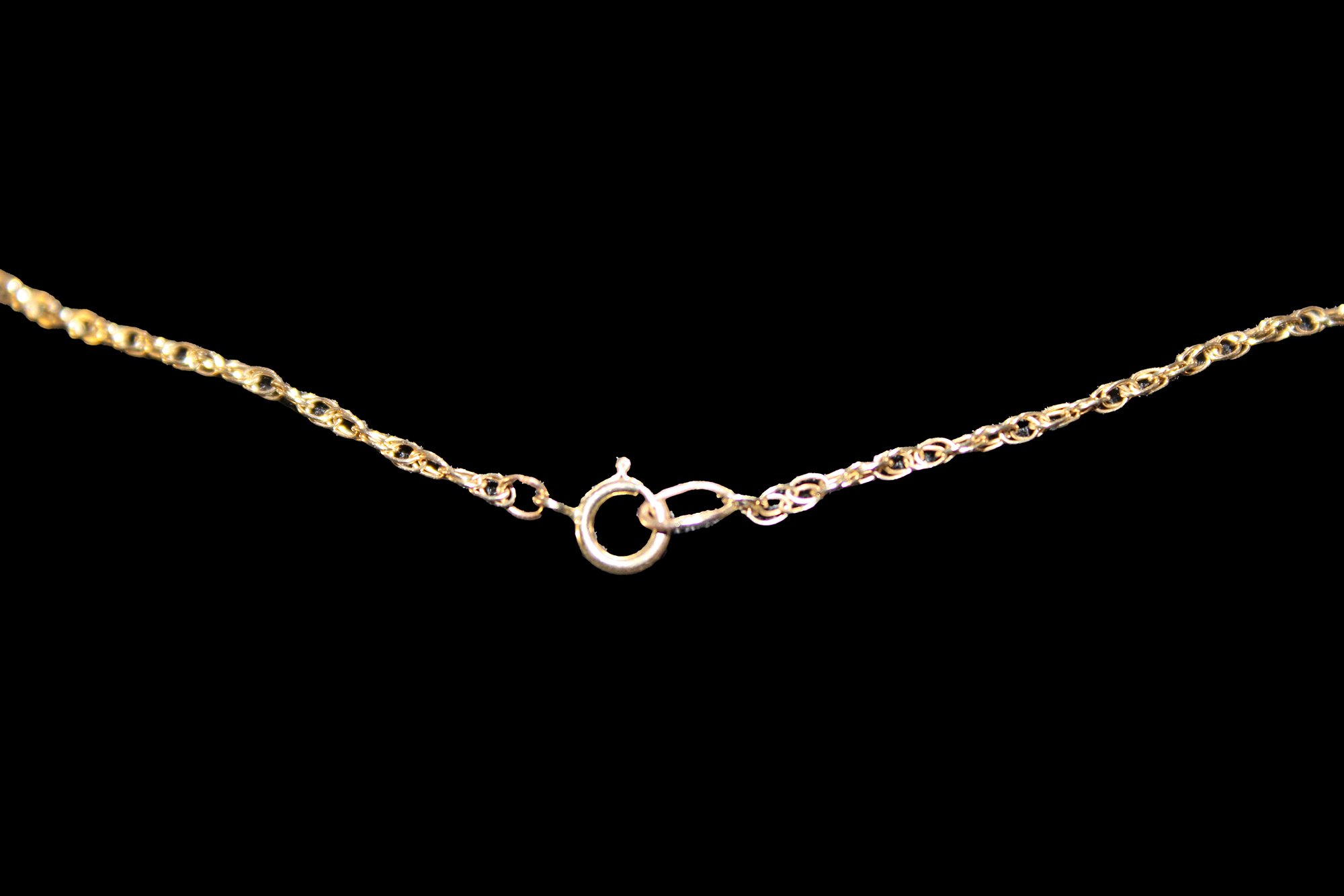 close-up clasp Antique Victorian 9K Rose Gold Twist Chain