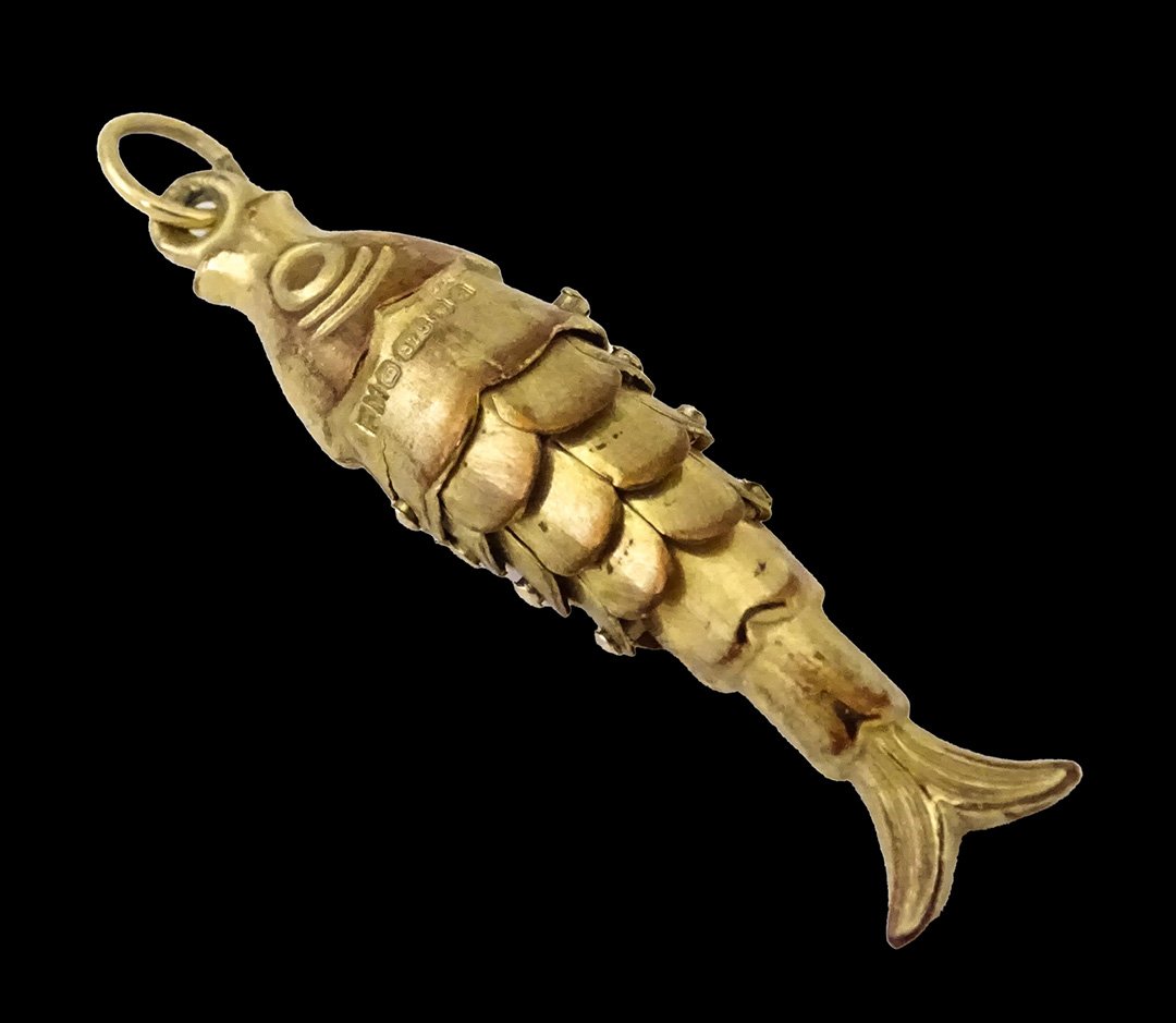 Victorian 9K Gold Articulated Fish Pendant