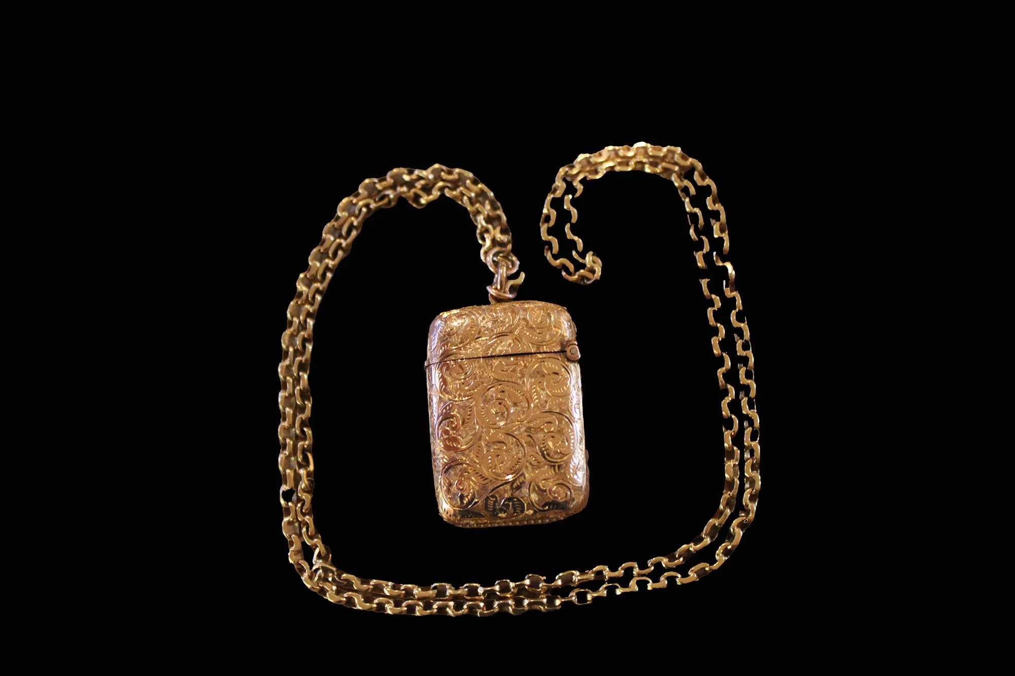 Reverse View Gold Vesta Case on Gold Belcher Chain