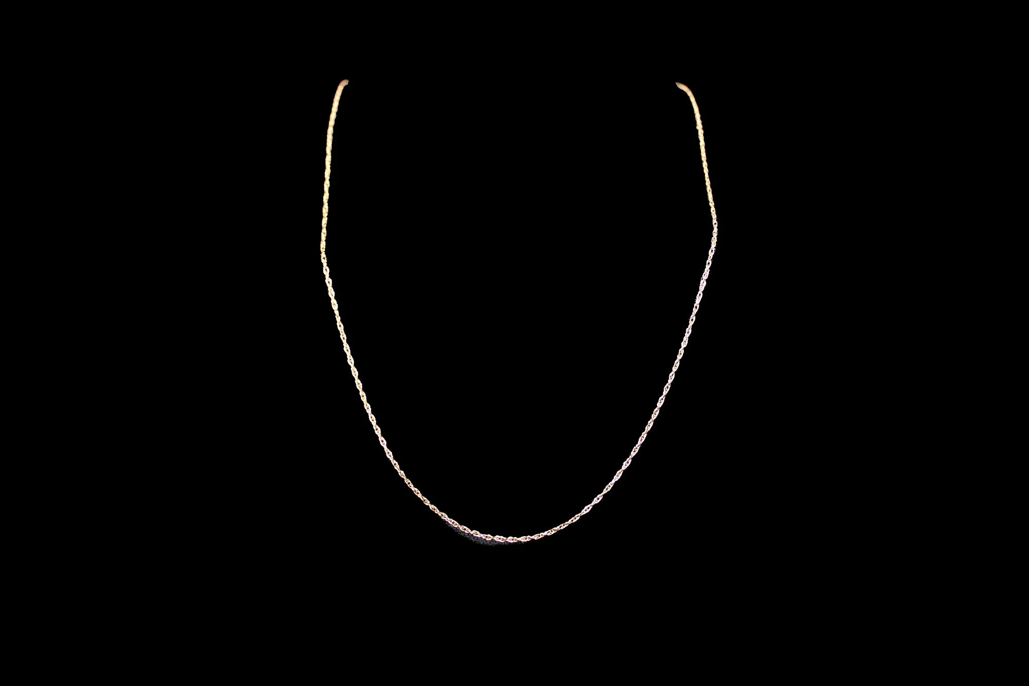 front view 18 Inch 9K Gold Dainty Victorian Twist Chain