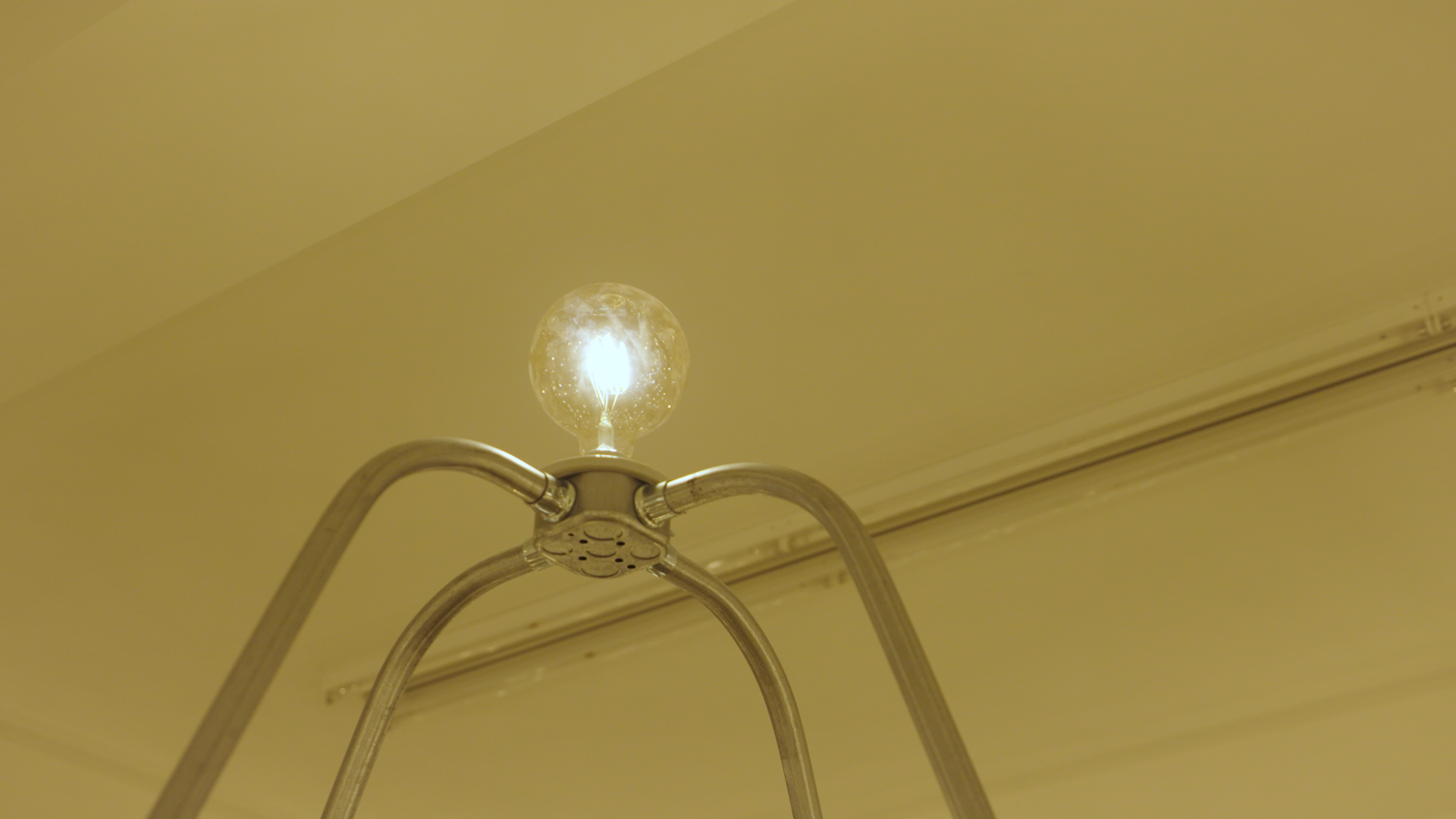 Nancy-Holt-spruth-magers-exhibition-video-eichenbaum-03.png