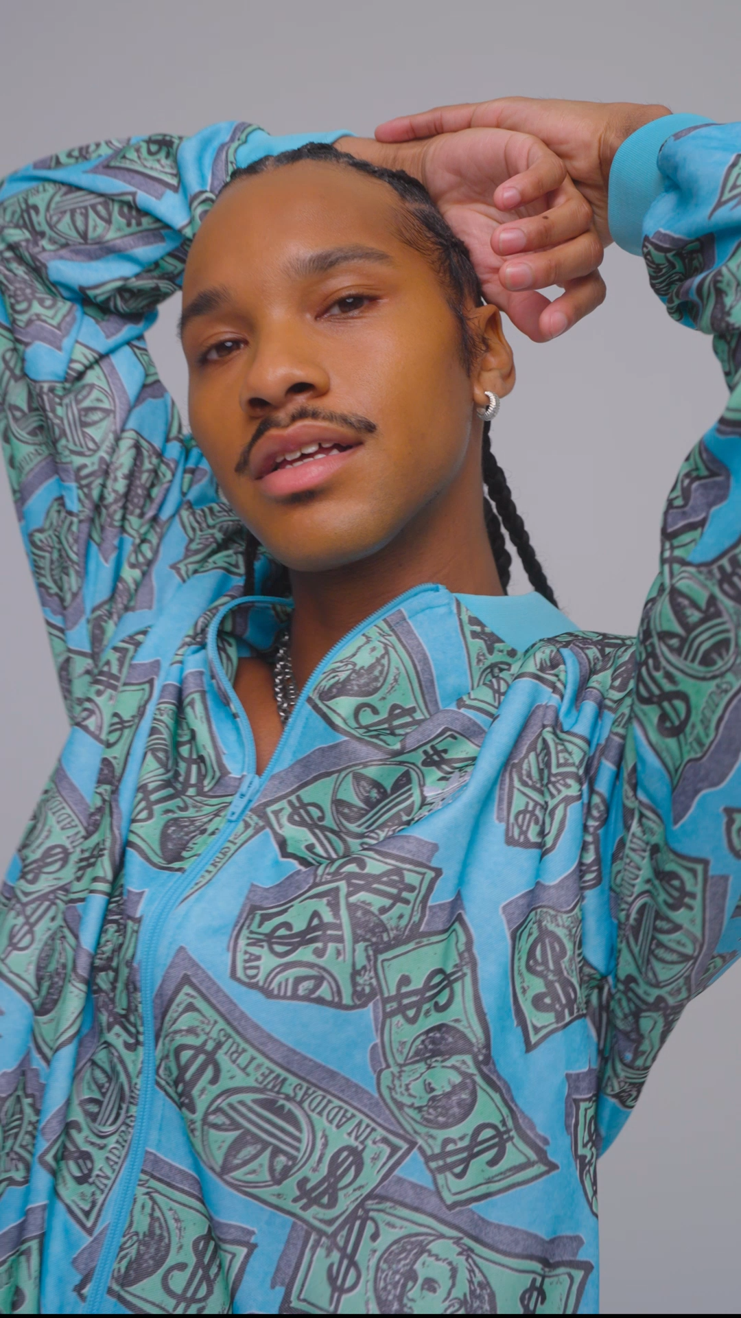 MONEY_CUT_1.00_00_12_07.Still008.png