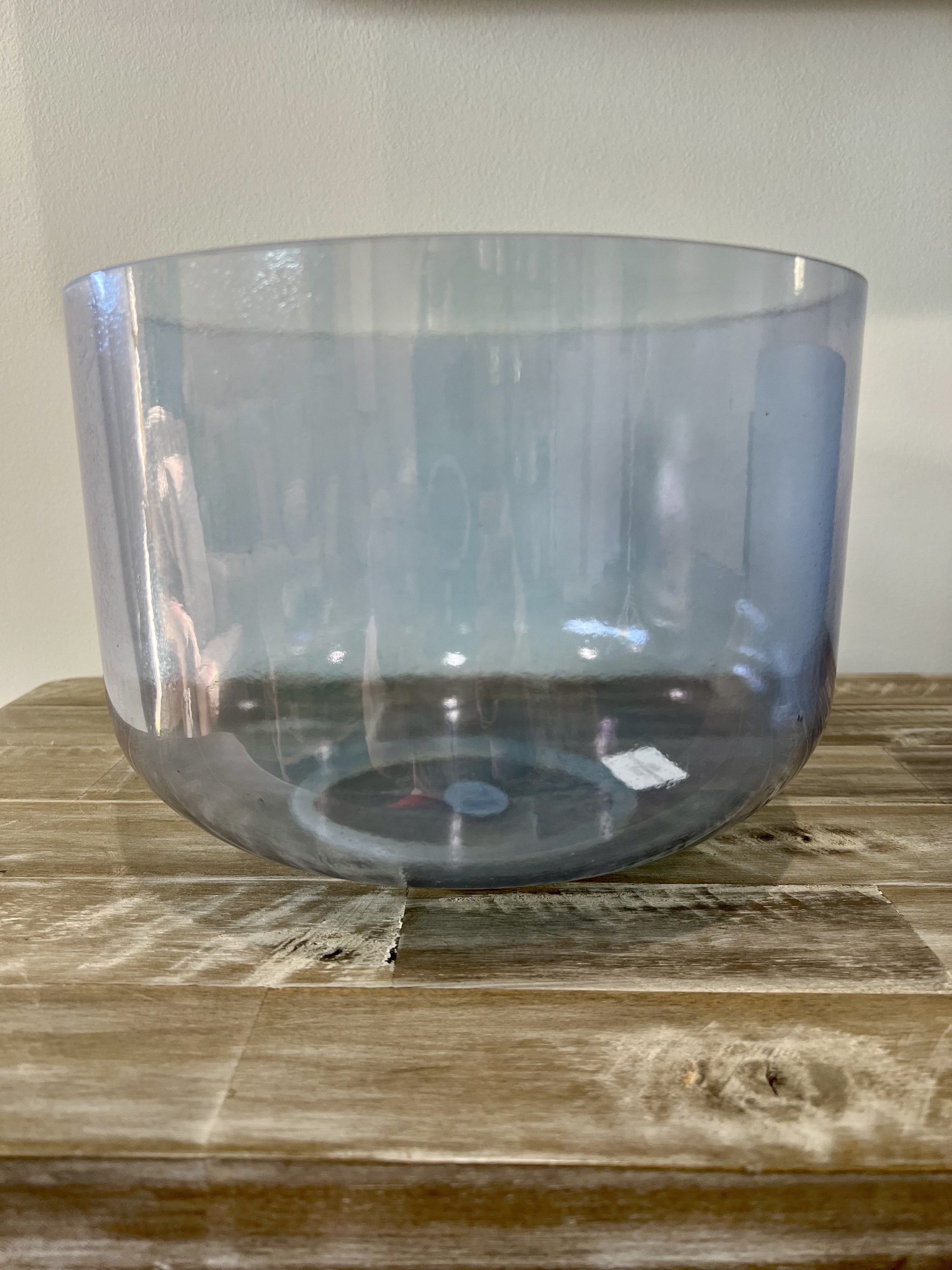 IMG_9836.jpeg. 10' Blue Androgynous Indium Crystal Tones Singing bowl