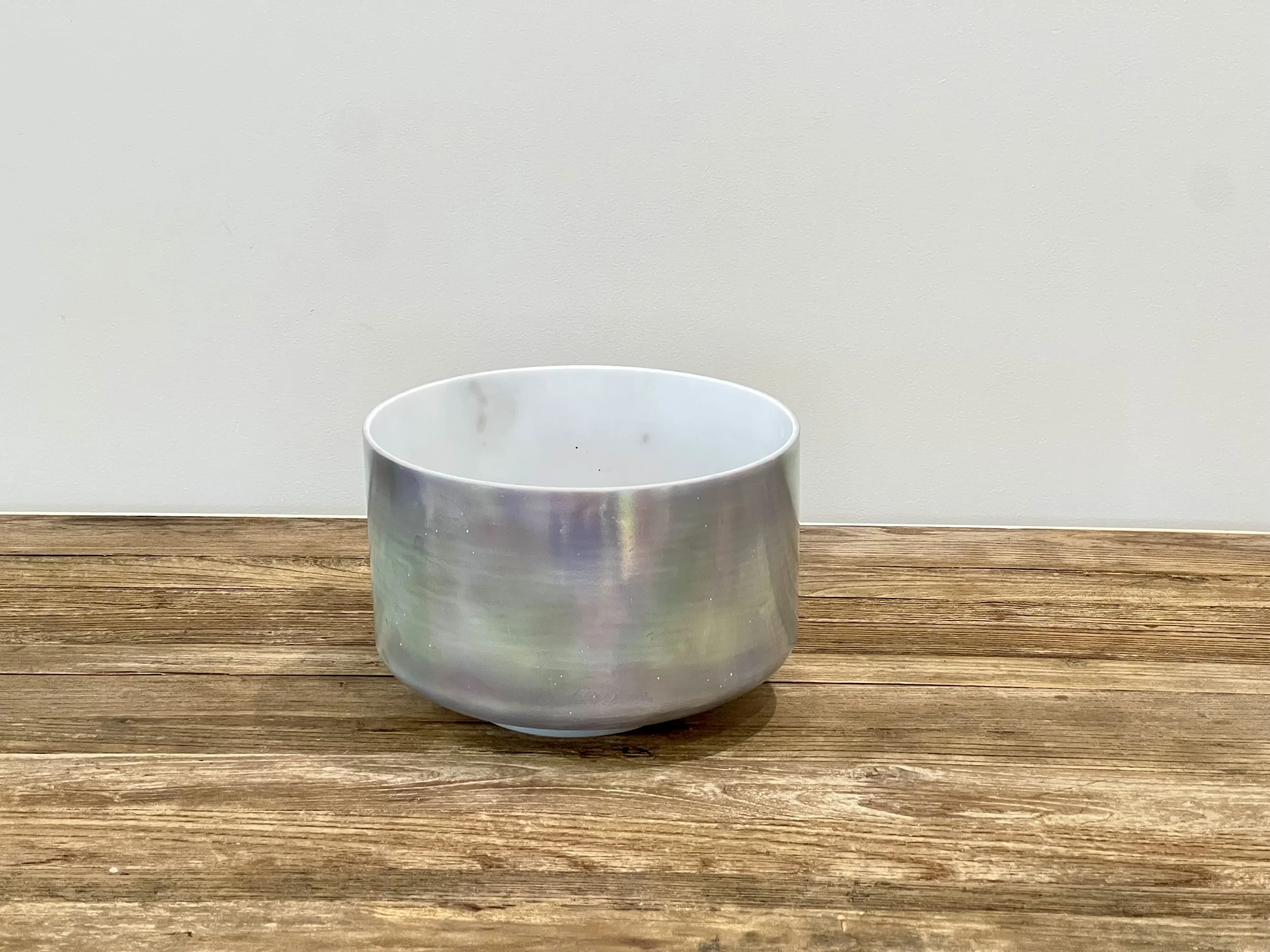 IMG_0681.jpeg 9" C#+40 Moldavite Crystal Tones Singing Bowl