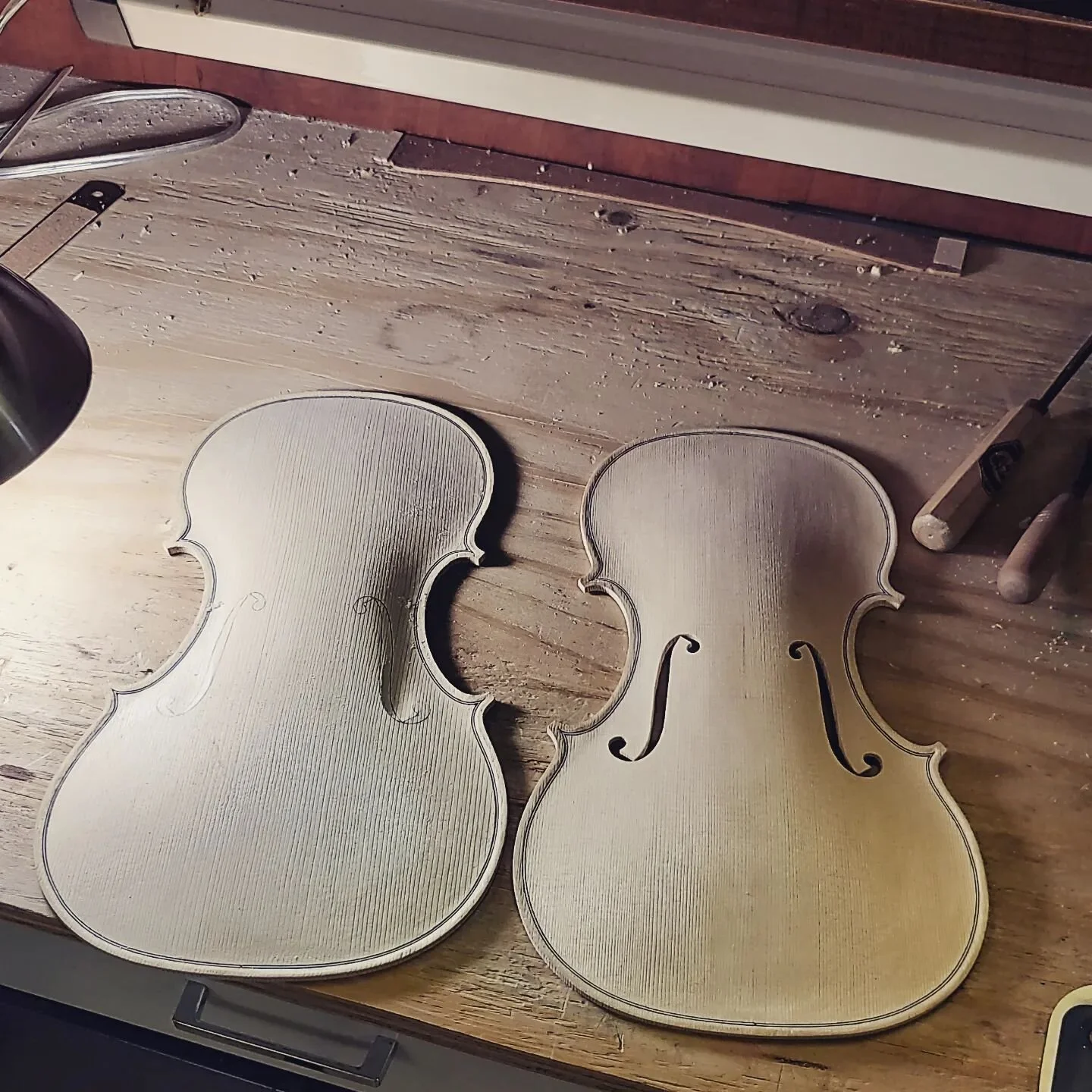 Keeping at it...
.
.
.
.
..
...
..
.
.
.
.
.
#luthier #luthiery #woodworking #indianapa #imadethat #progress #process #violin #viola #mandolin #art #positivevibes #orchestra #classicalmusic #bluegrass #positivevibes