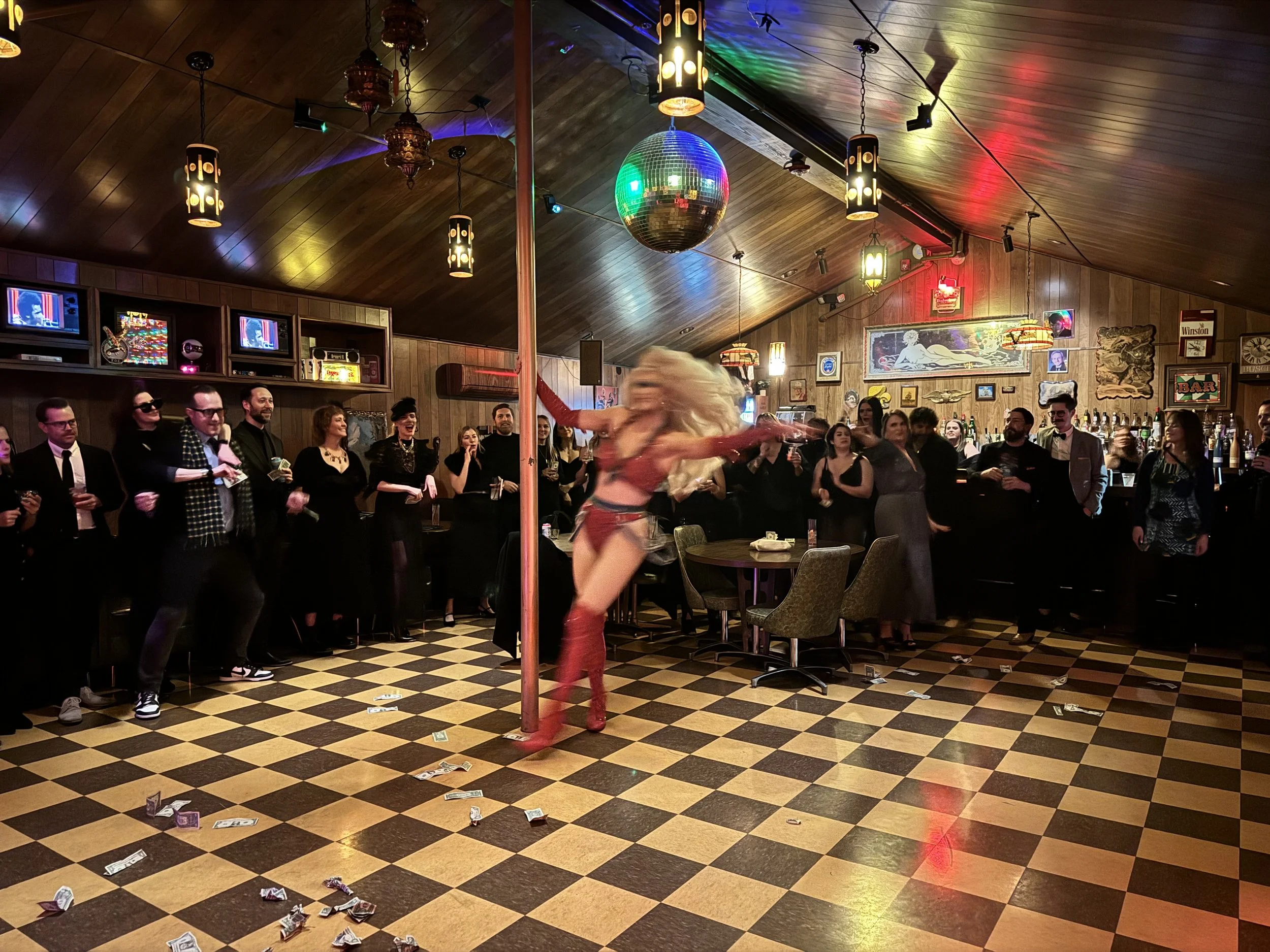  By pure coincidence, a private party booked a couple drag queens to perform in the lobby on the night I was staying there!  