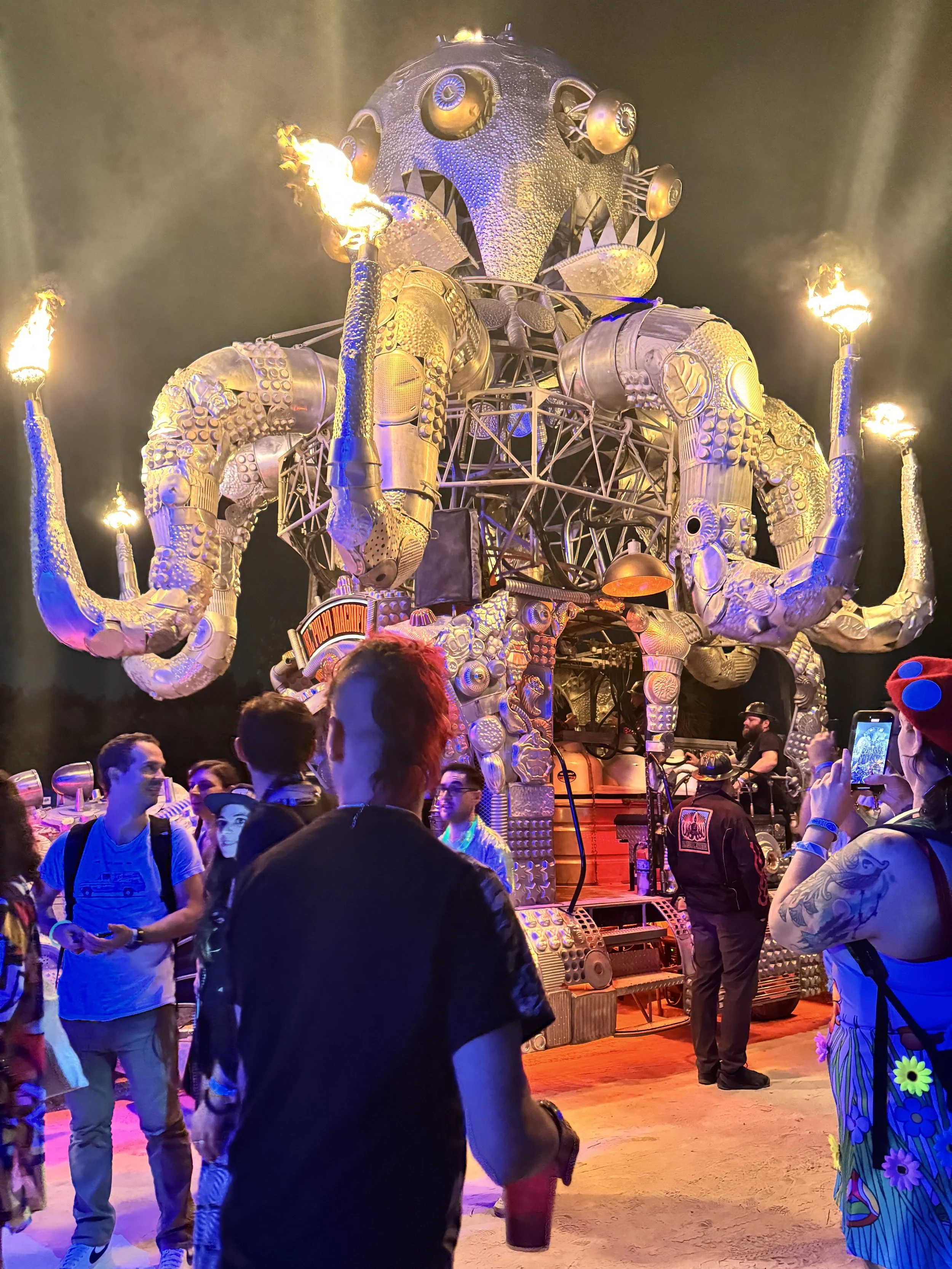  “El Pulpo” famous art car @ Love Burn! 