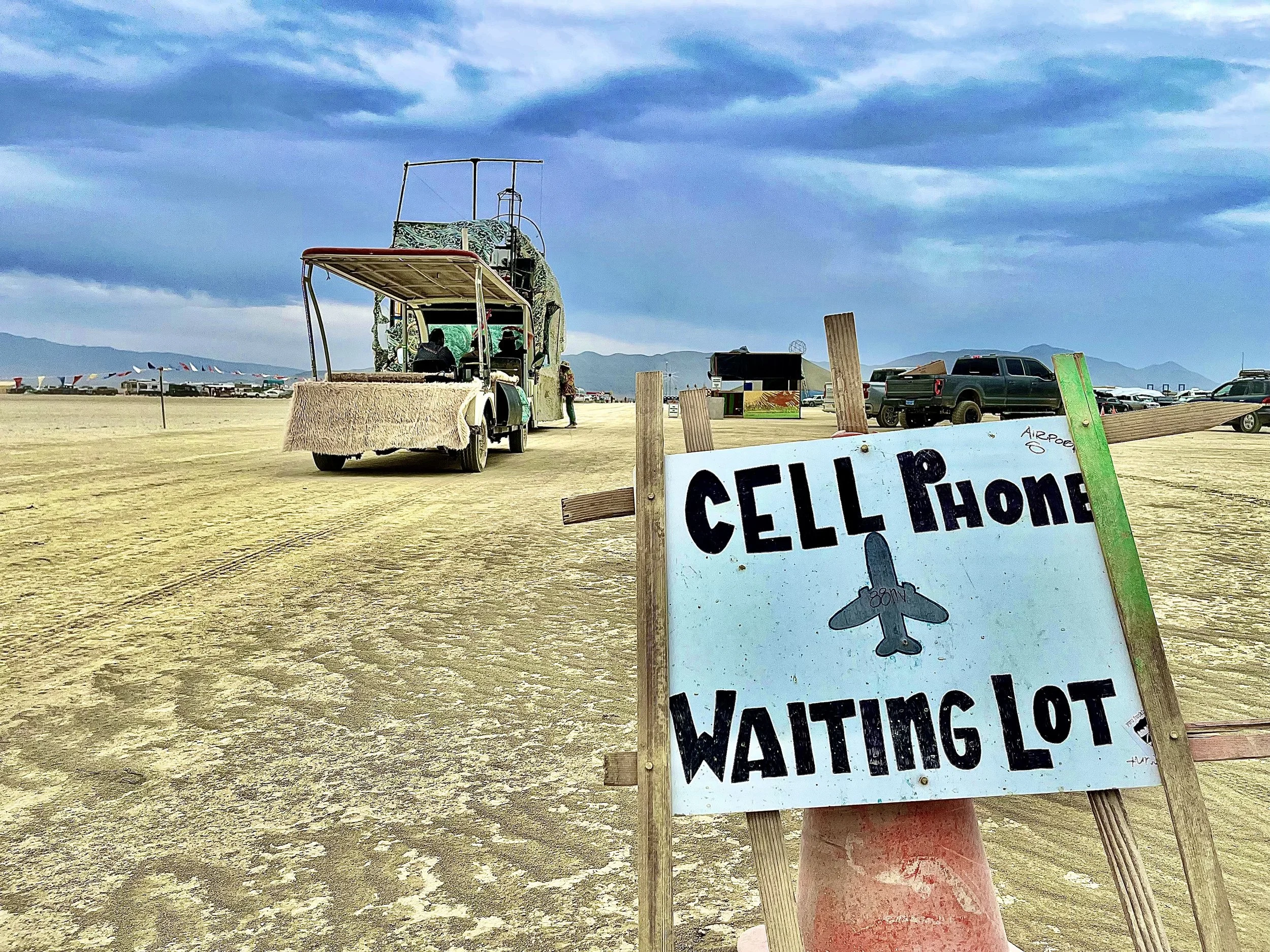  There is even a Cell Phone Waiting Lot for your friends to hang out at if they get to the Airport prior to your arrival at the bus stop! 