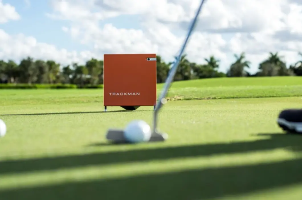 Golf Simulator vs. Driving Range: Which Is Better for Improving Your Golf Game?