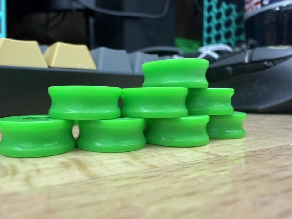 Pixie, green turbo glow 1.jpg