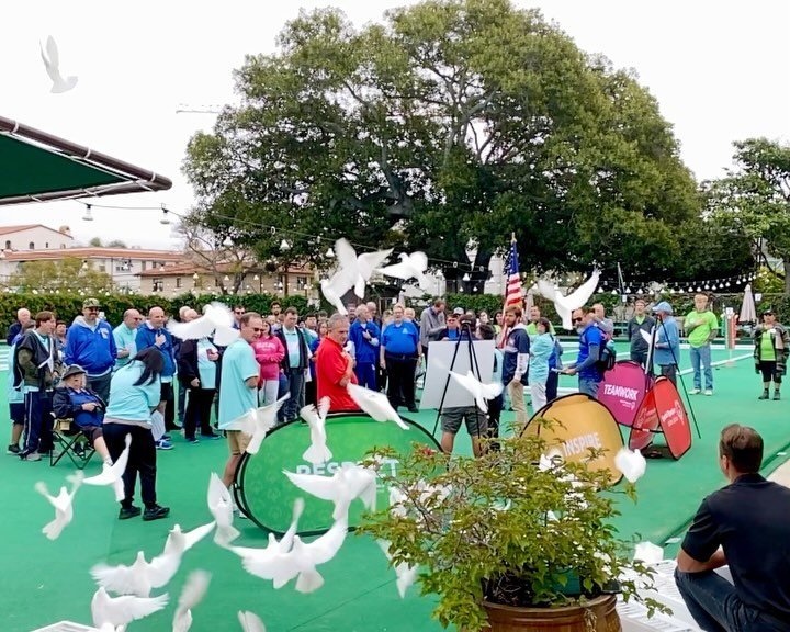 What a fun surprise for the participants and patrons of the Special Olympics🕊️! We were honored to be a part of their opening ceremony! 

#specialolympics 
#santabarbaralawnbowlingclub 
#surprise 
#flockwhitedoves 
#flockwhitedoverelease
#whitedoves